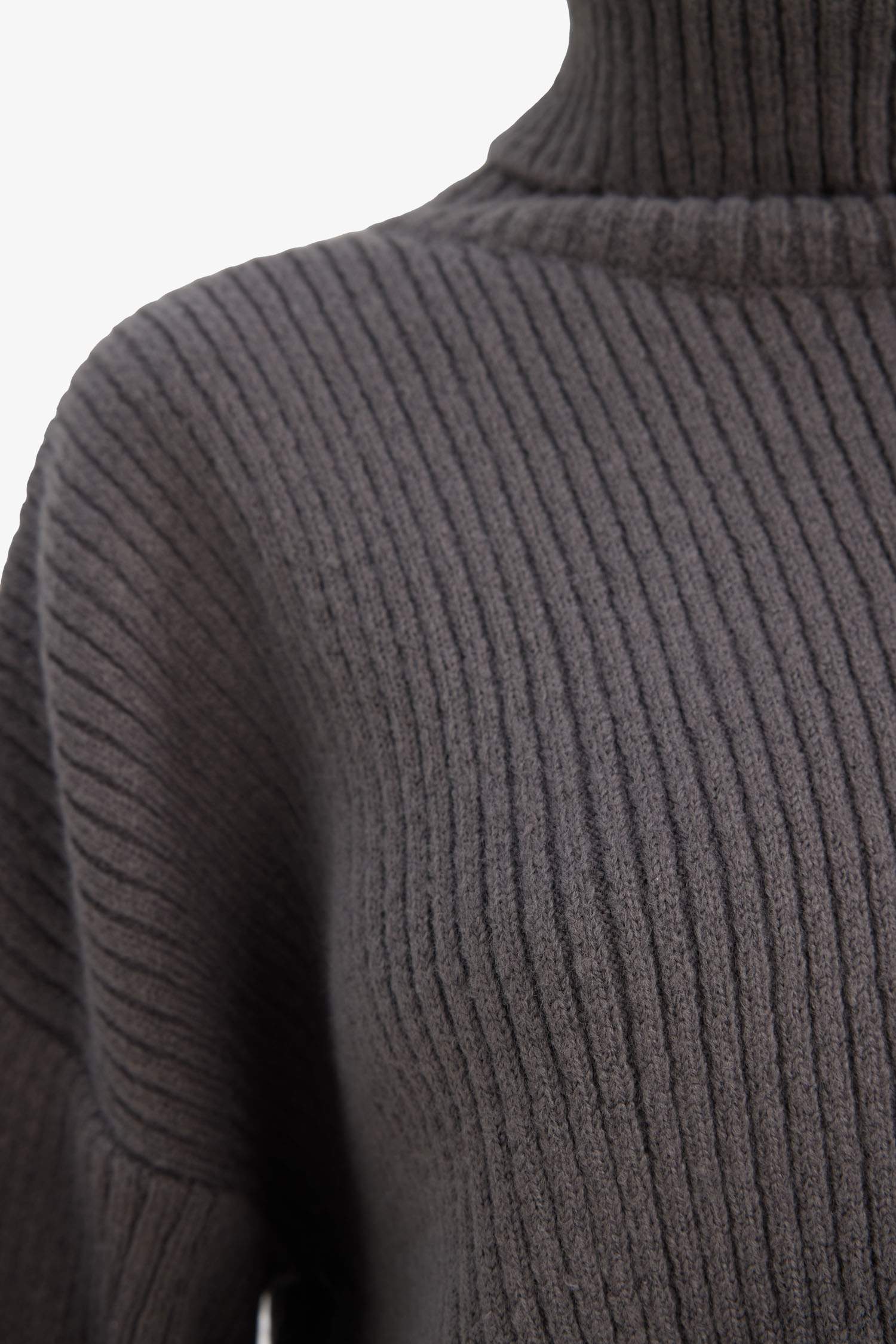 Oversize Geniş Kalıp Balıkçı Yaka Triko Kazak