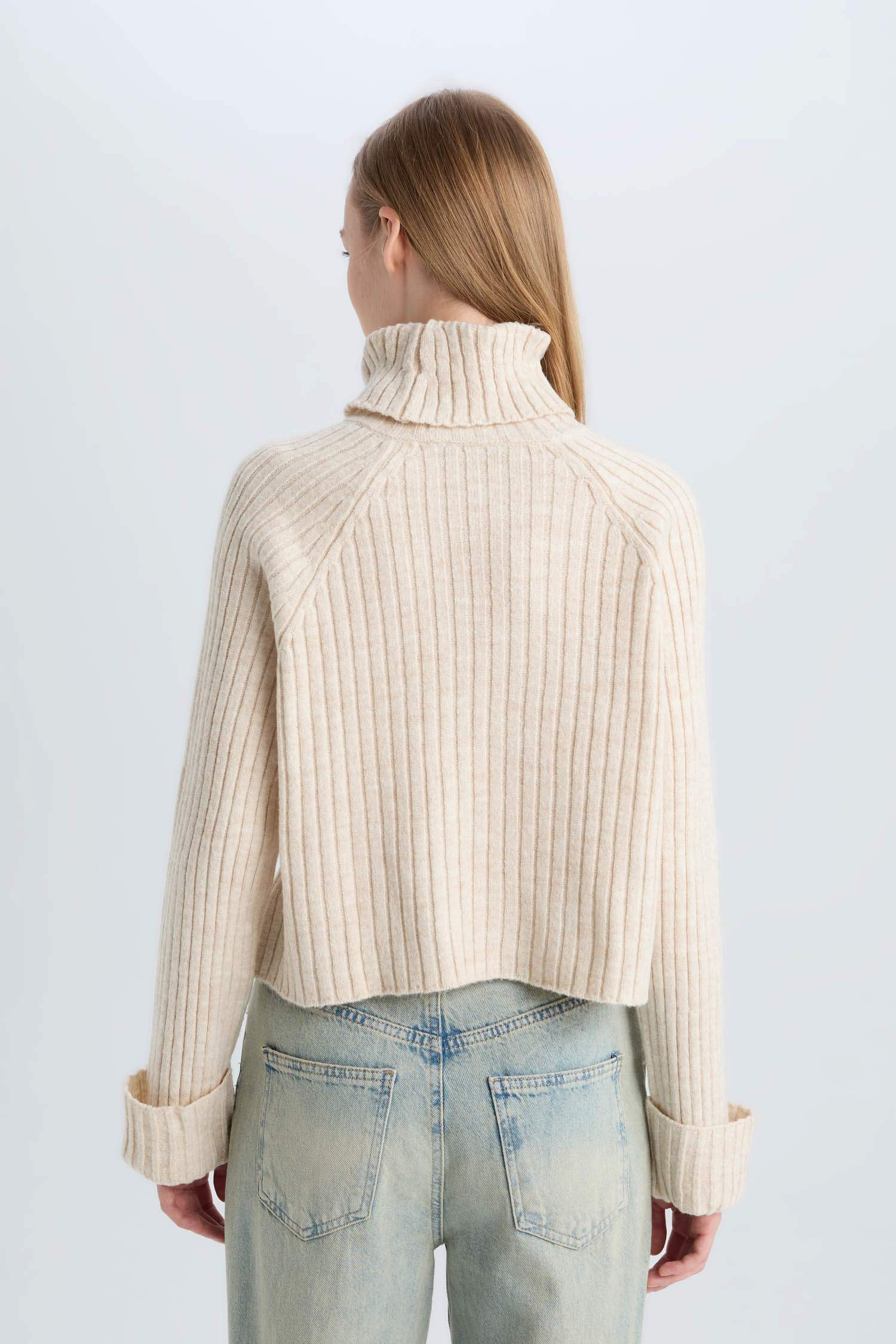 Oversize Geniş Kalıp Balıkçı Yaka Triko Kazak