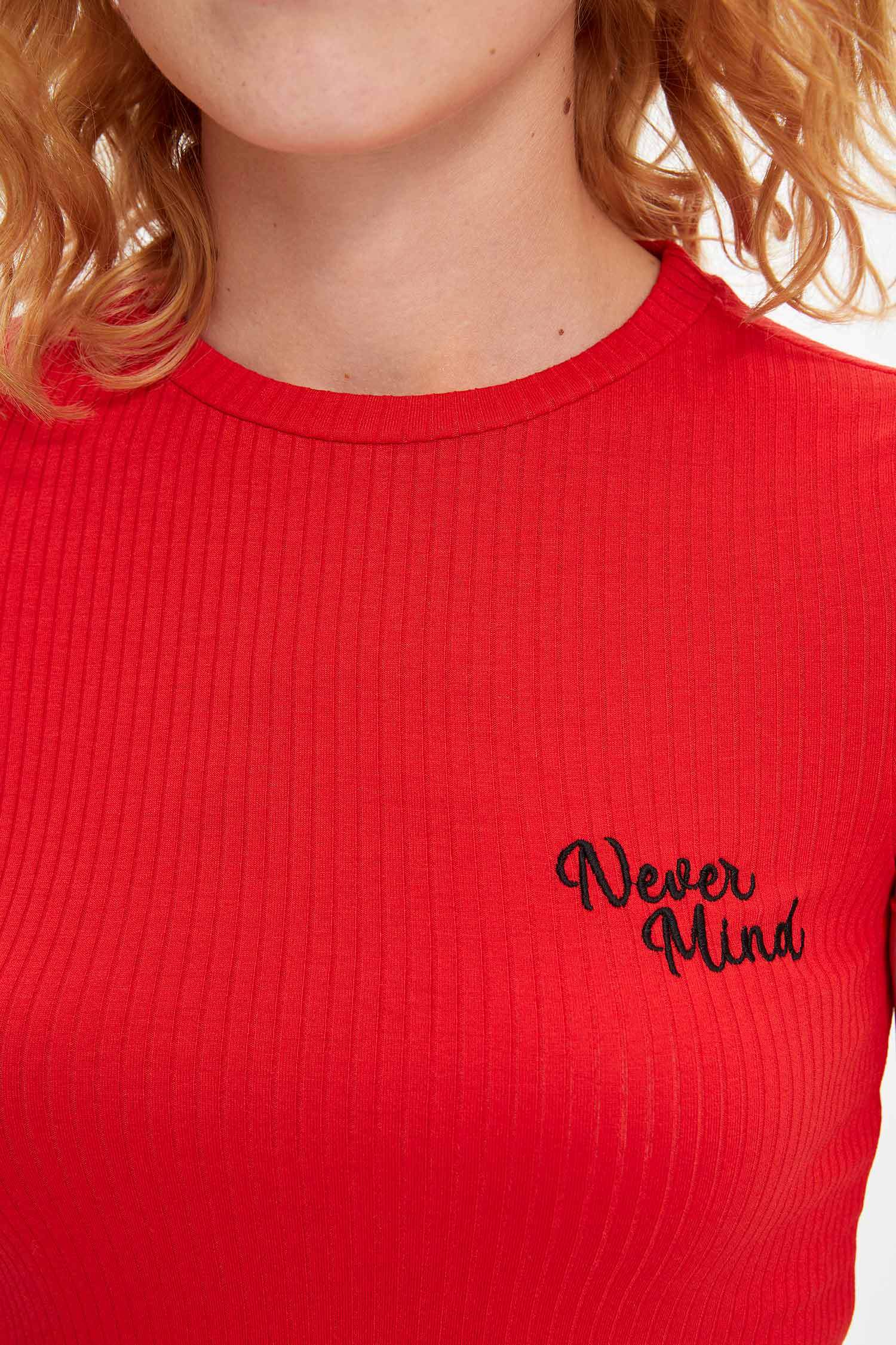 Defacto Baskılı Slim Fit T-shirt. 3