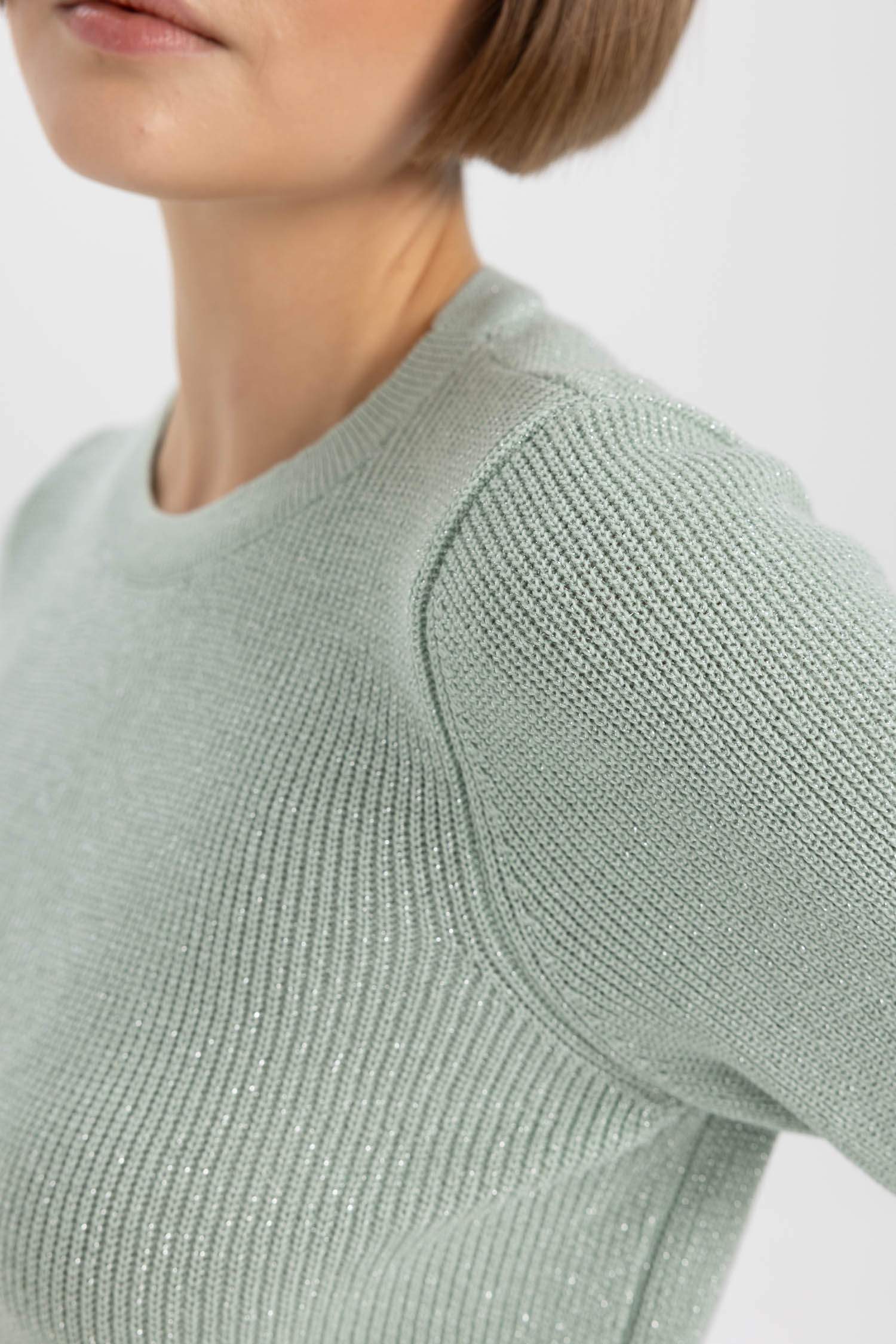 Пуловер стандартного кроя с круглым вырезом для женщин