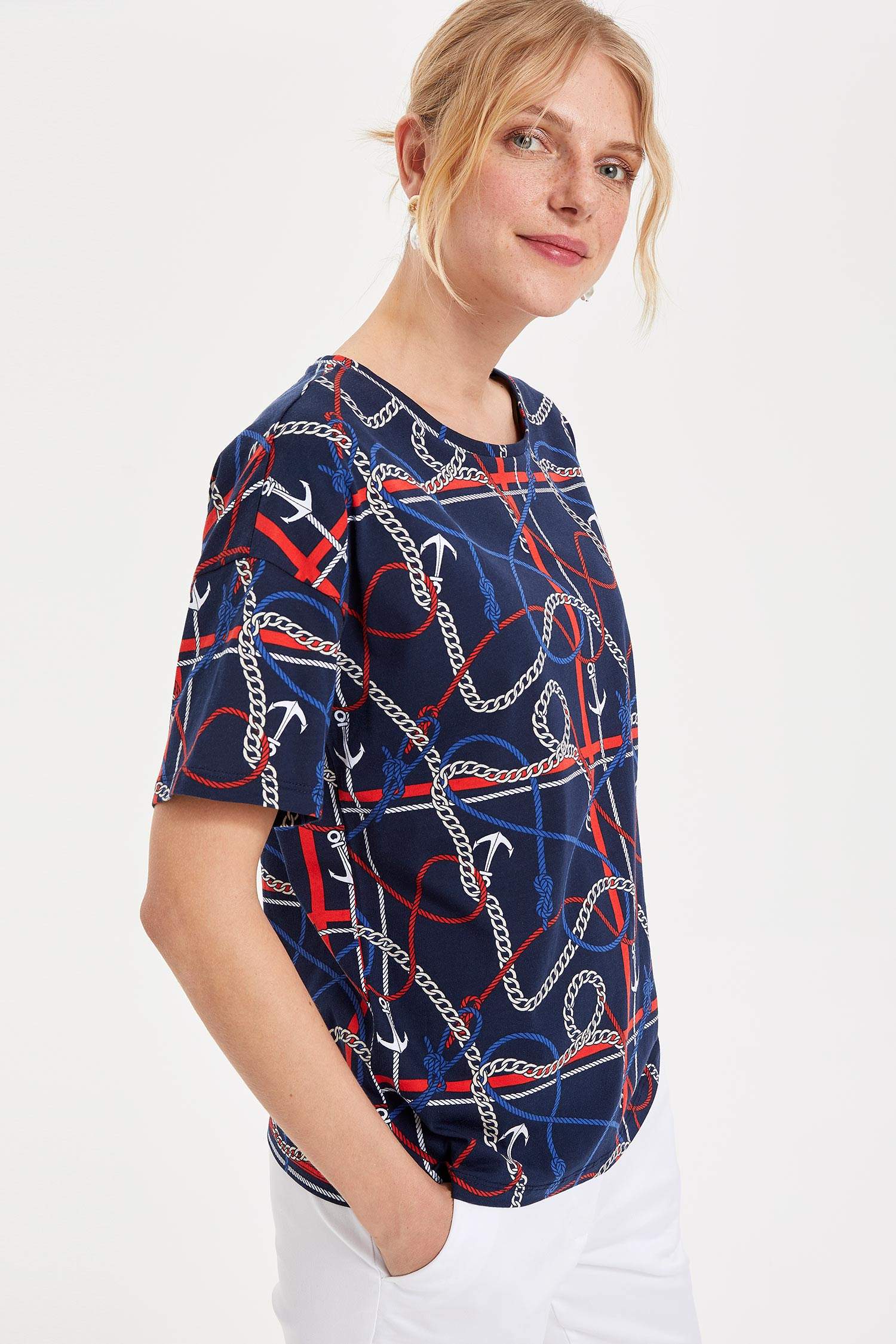 Defacto Zincir Desenki T-shirt. 3