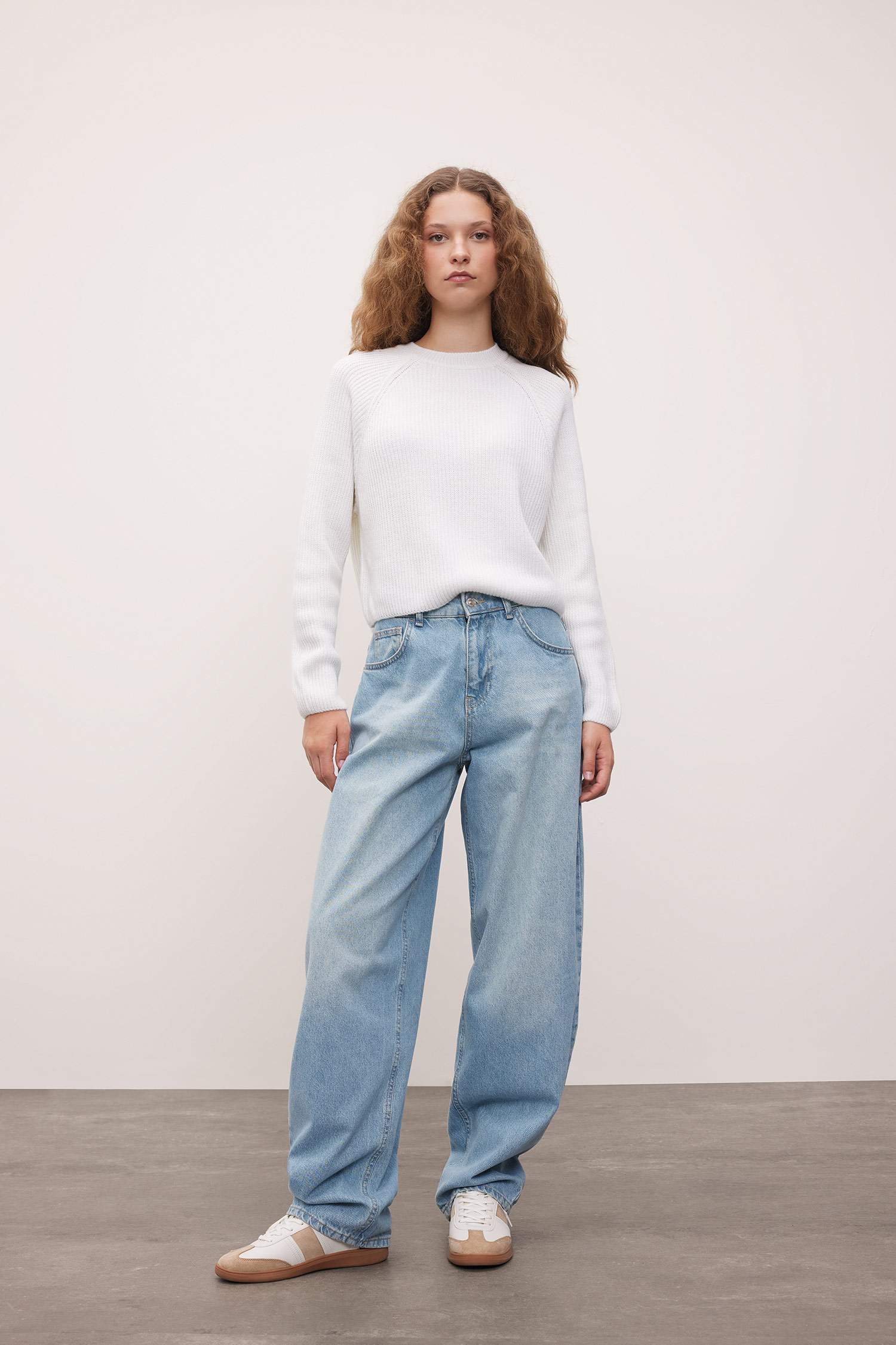 Свитер базовый стандартного кроя с круглым вырезом, Coool