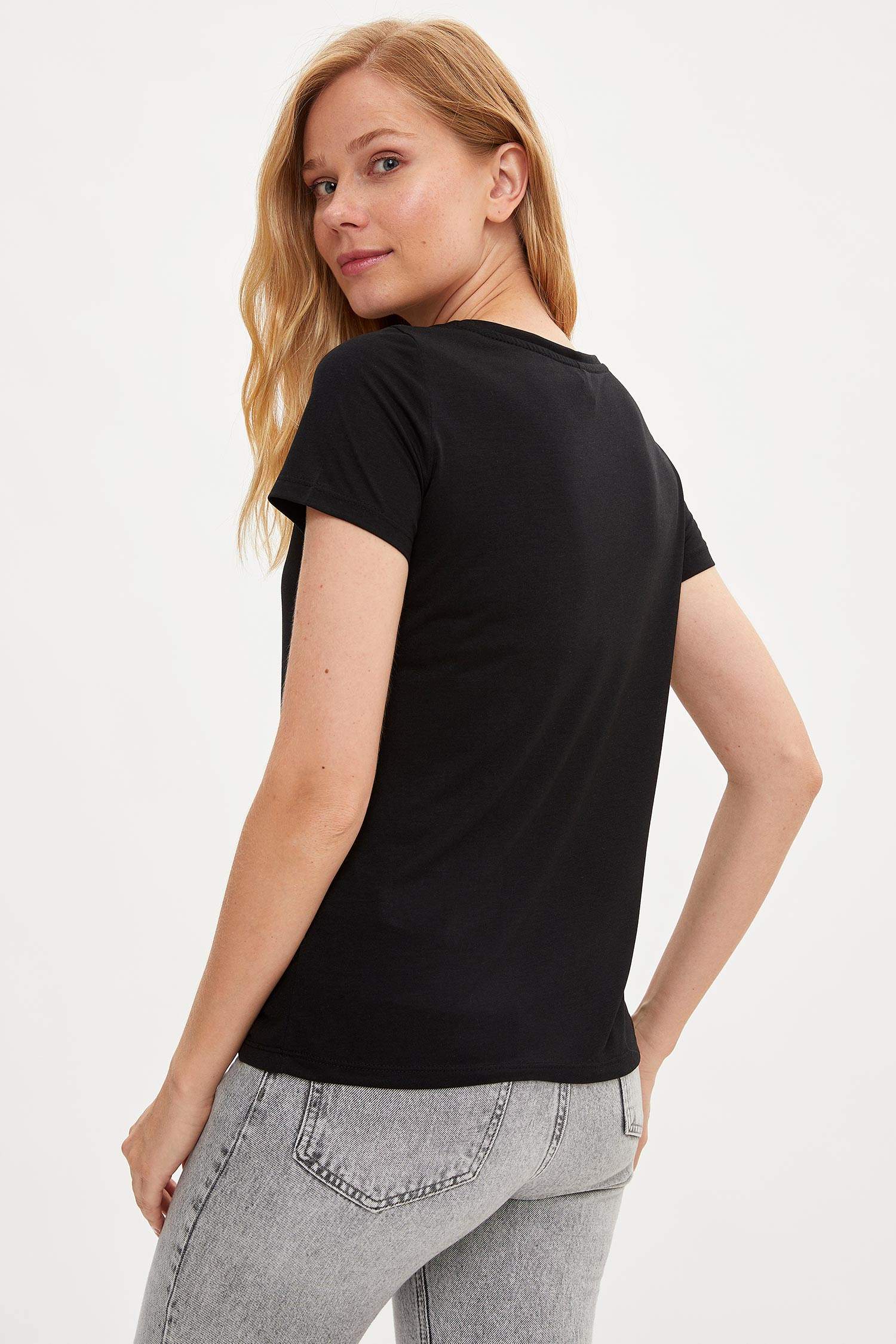 Defacto Baskılı Kısa Kollu T-shirt. 4