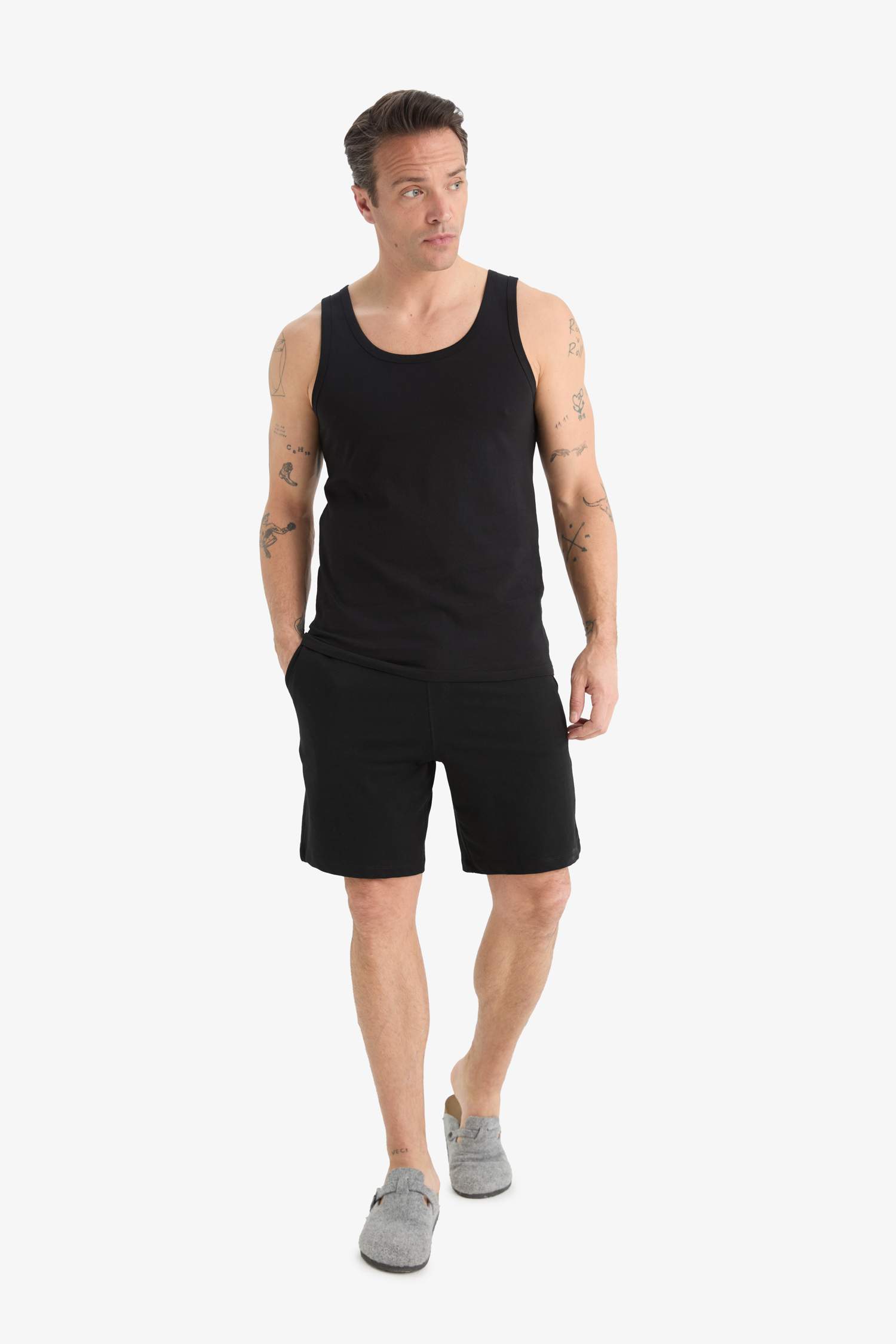 Двухслойная майка облегающего кроя