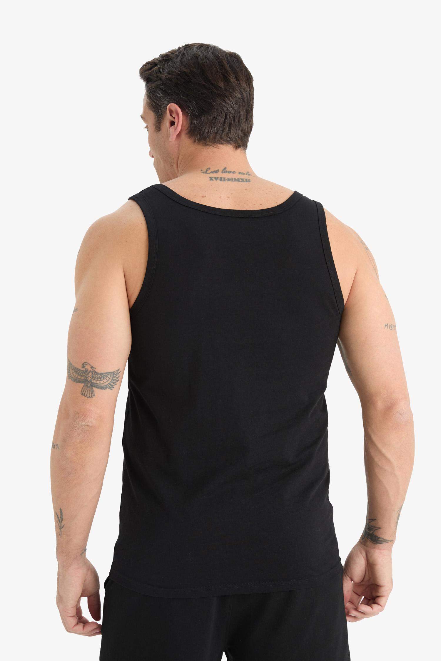 Двухслойная майка облегающего кроя