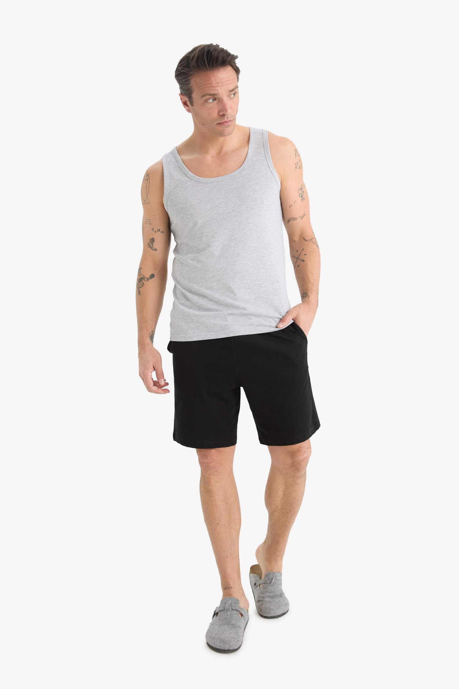 Двухслойная майка облегающего кроя