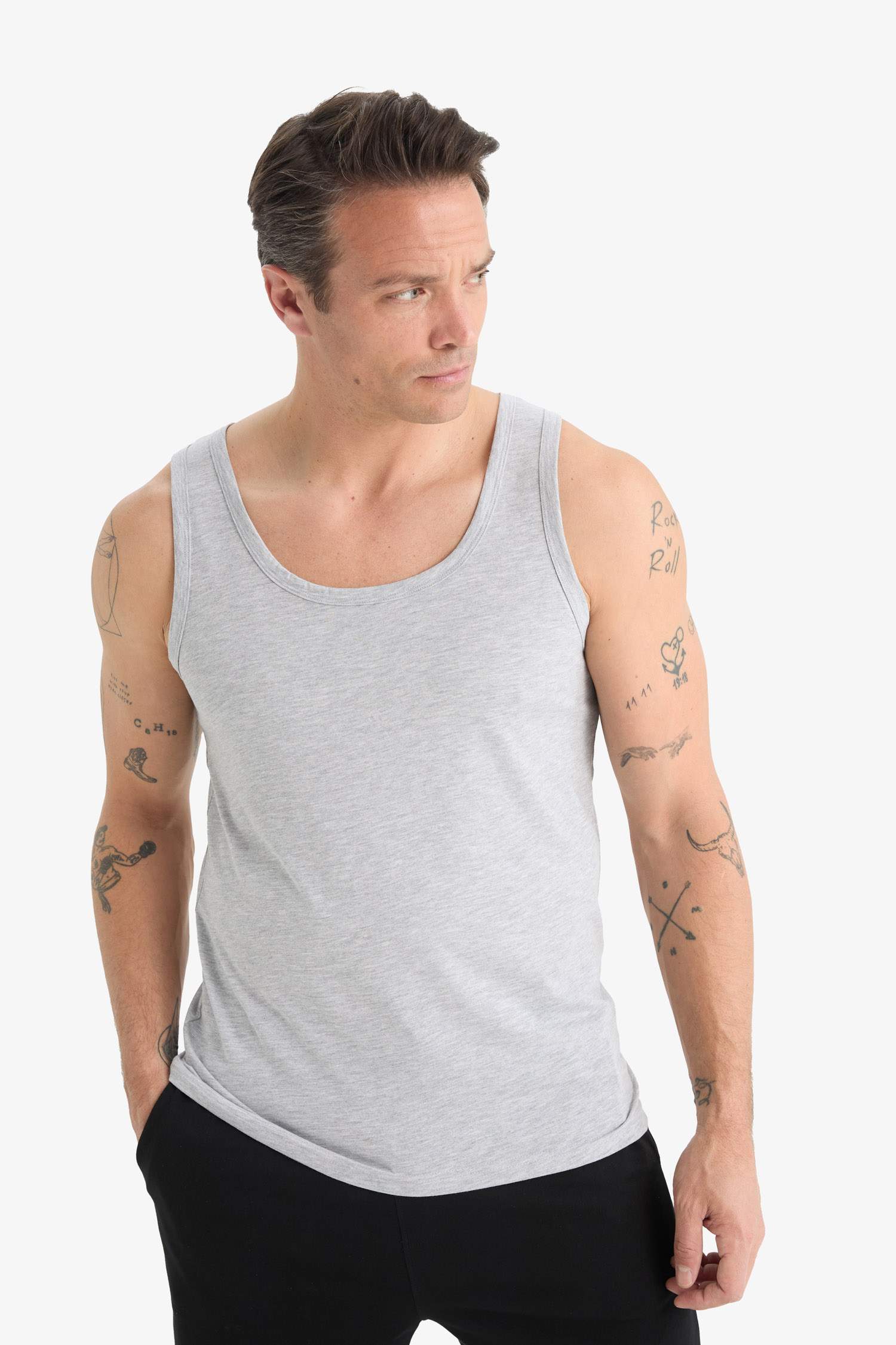 Двухслойная майка облегающего кроя