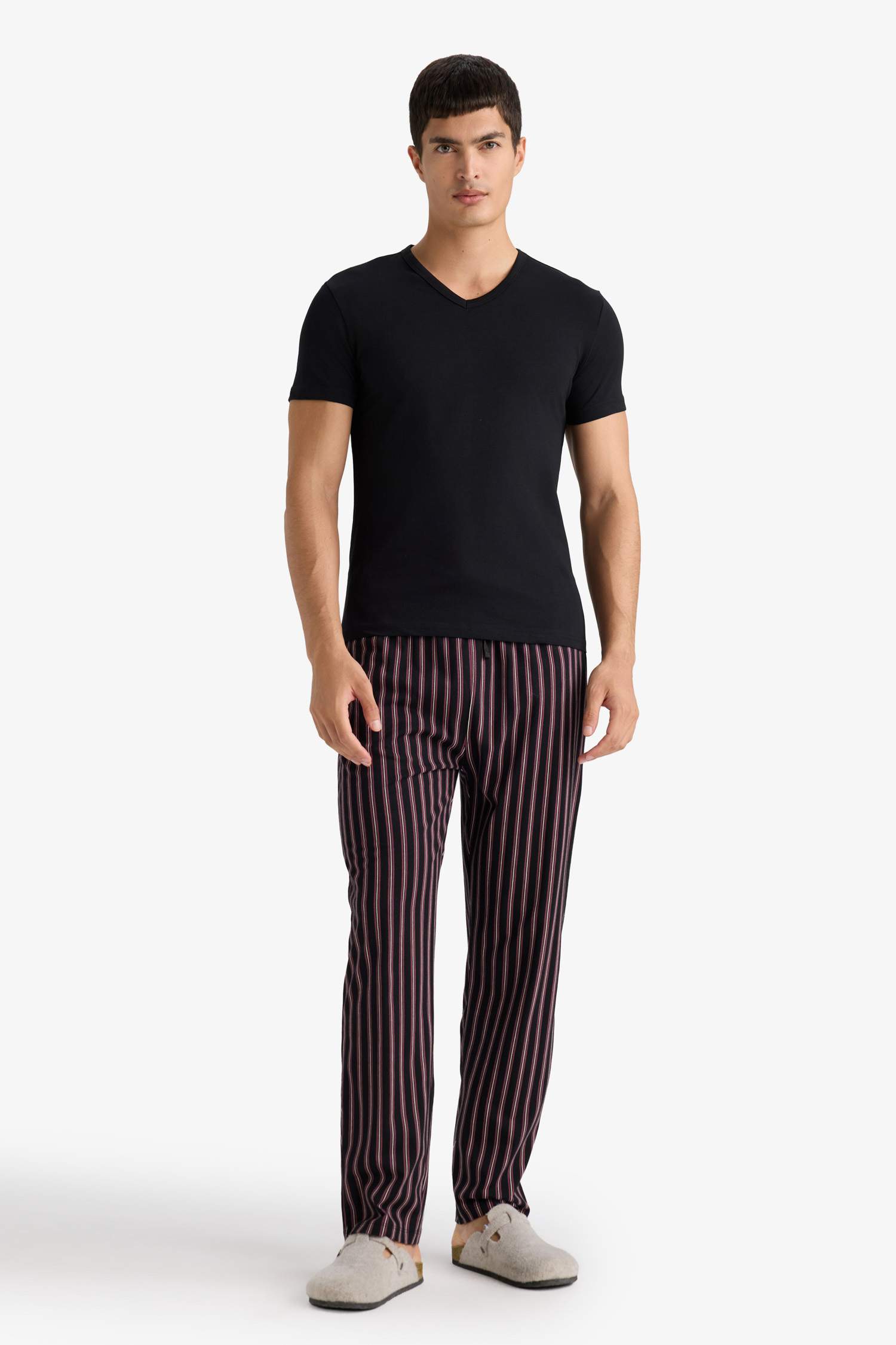 بلوزة سليم فيت بياخة V