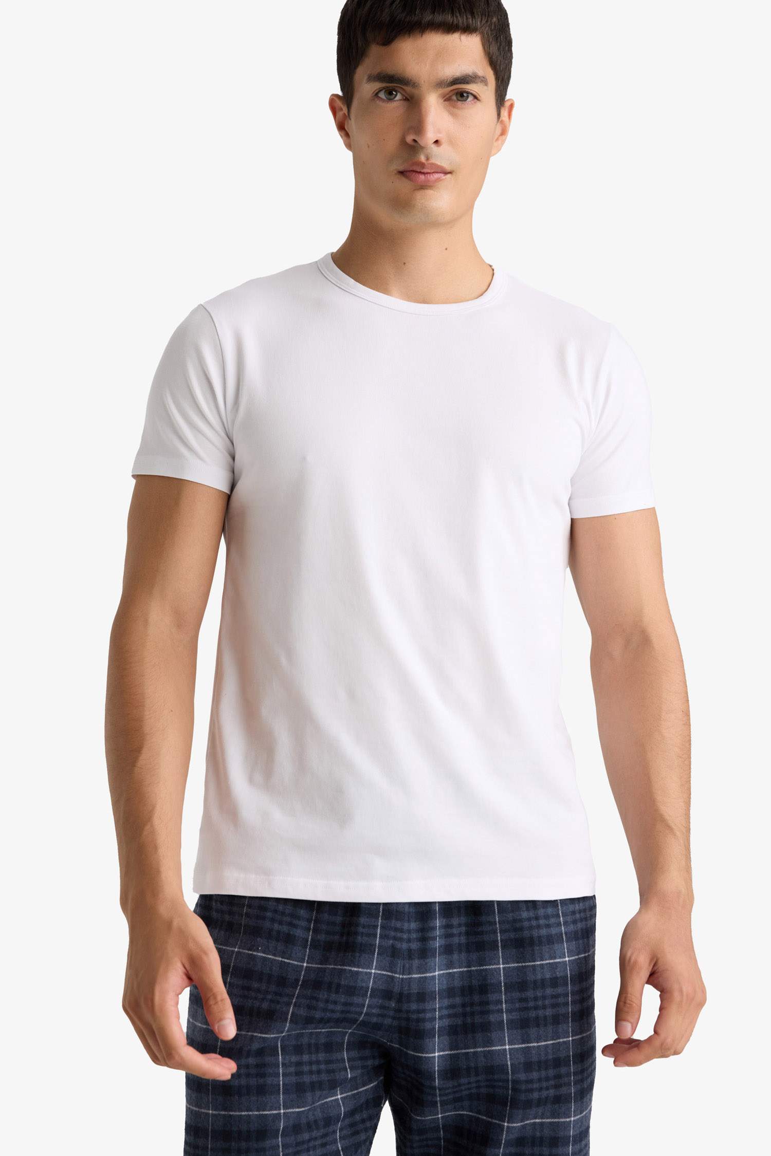 بلوزة سليم فيت بياخة مستديرة