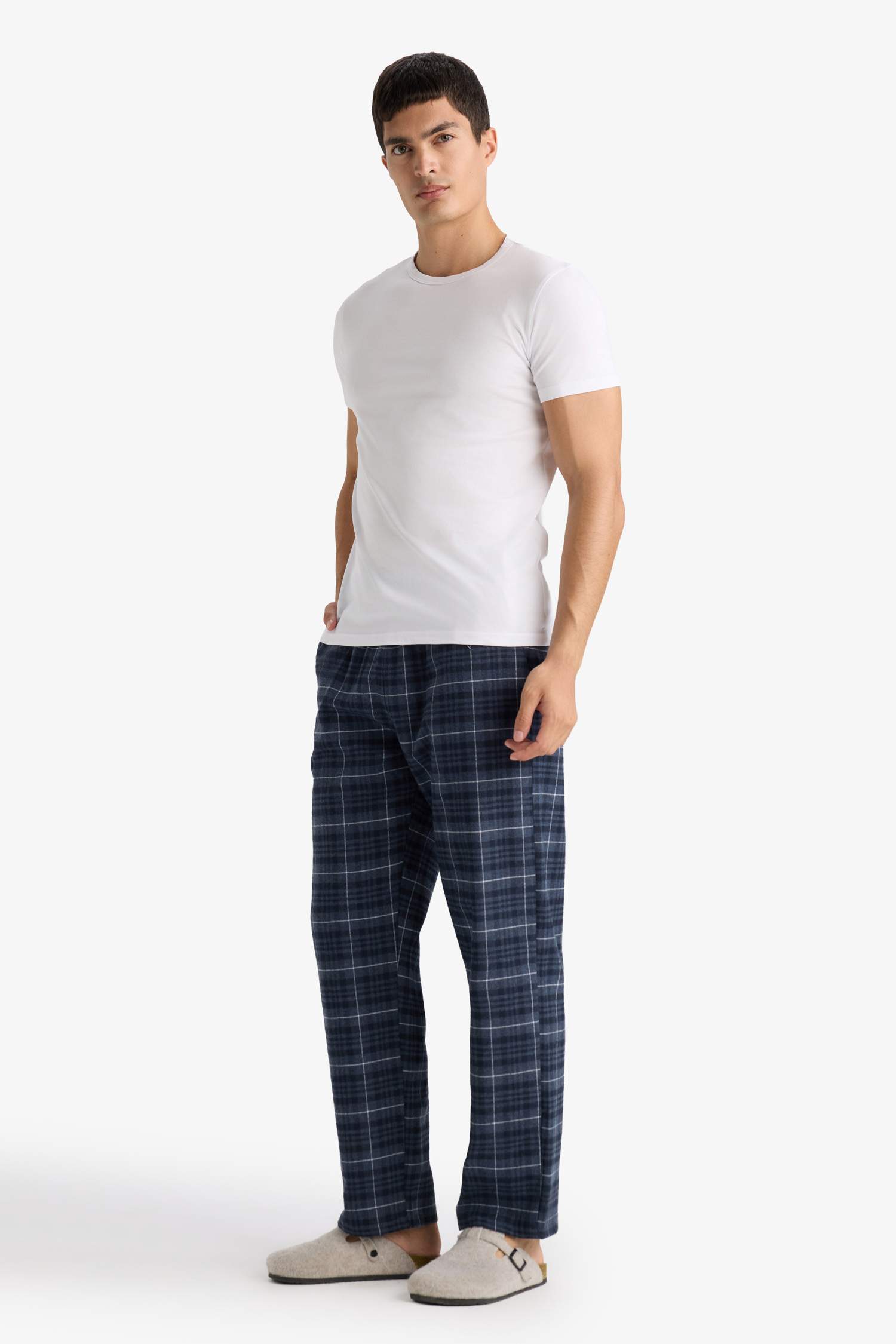 بلوزة سليم فيت بياخة مستديرة