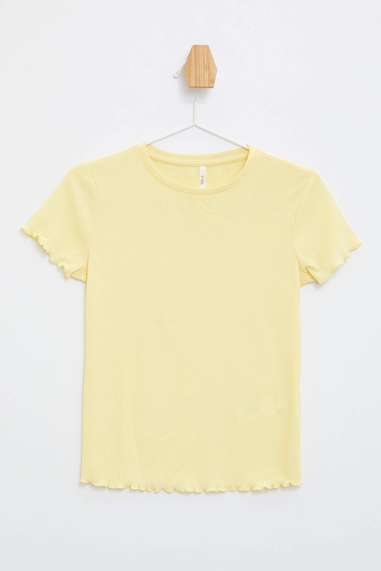 Defacto Kısa Kollu T-shirt. 1