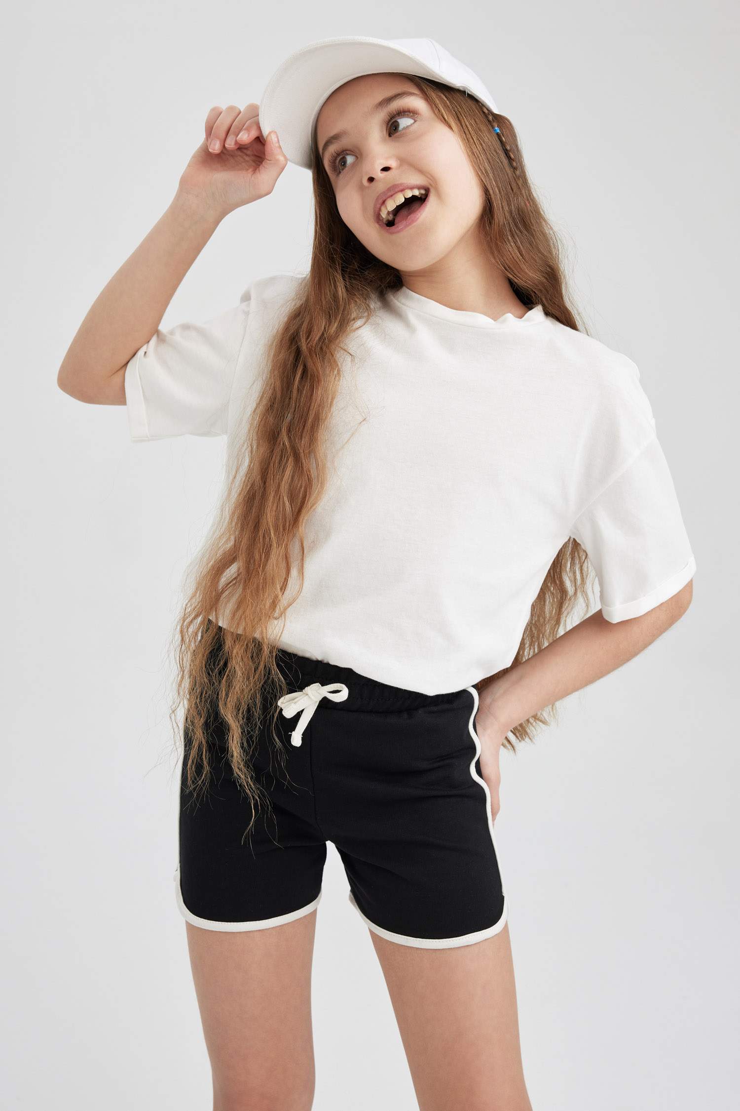 شورت بناتي قماش رقيق