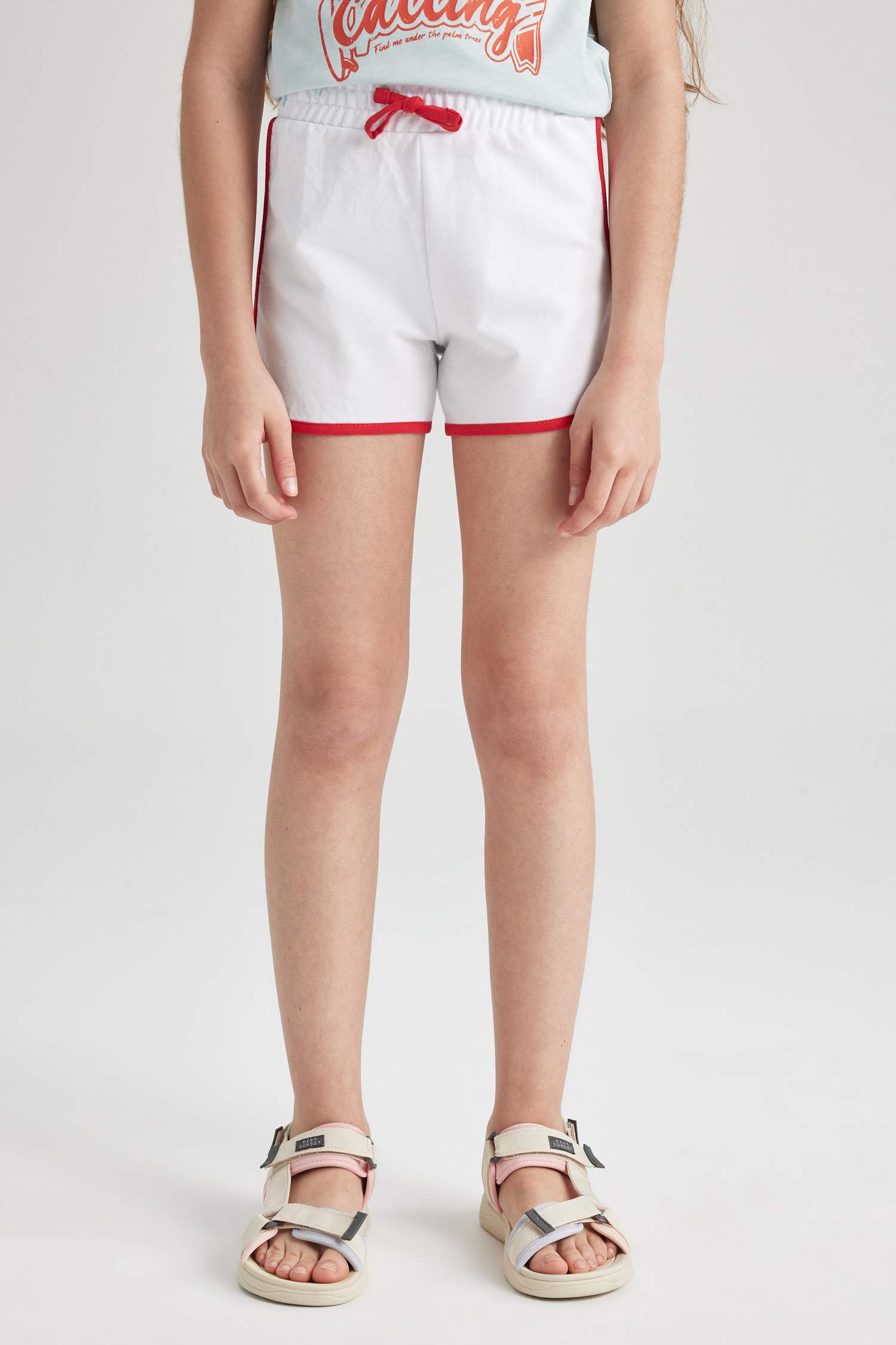 شورت بناتي قماش رقيق