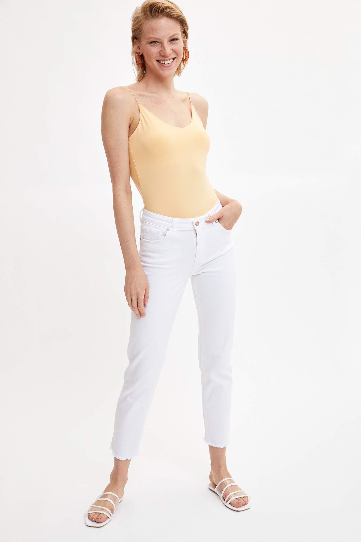 Defacto Askılı Slim Fit Atlet. 2