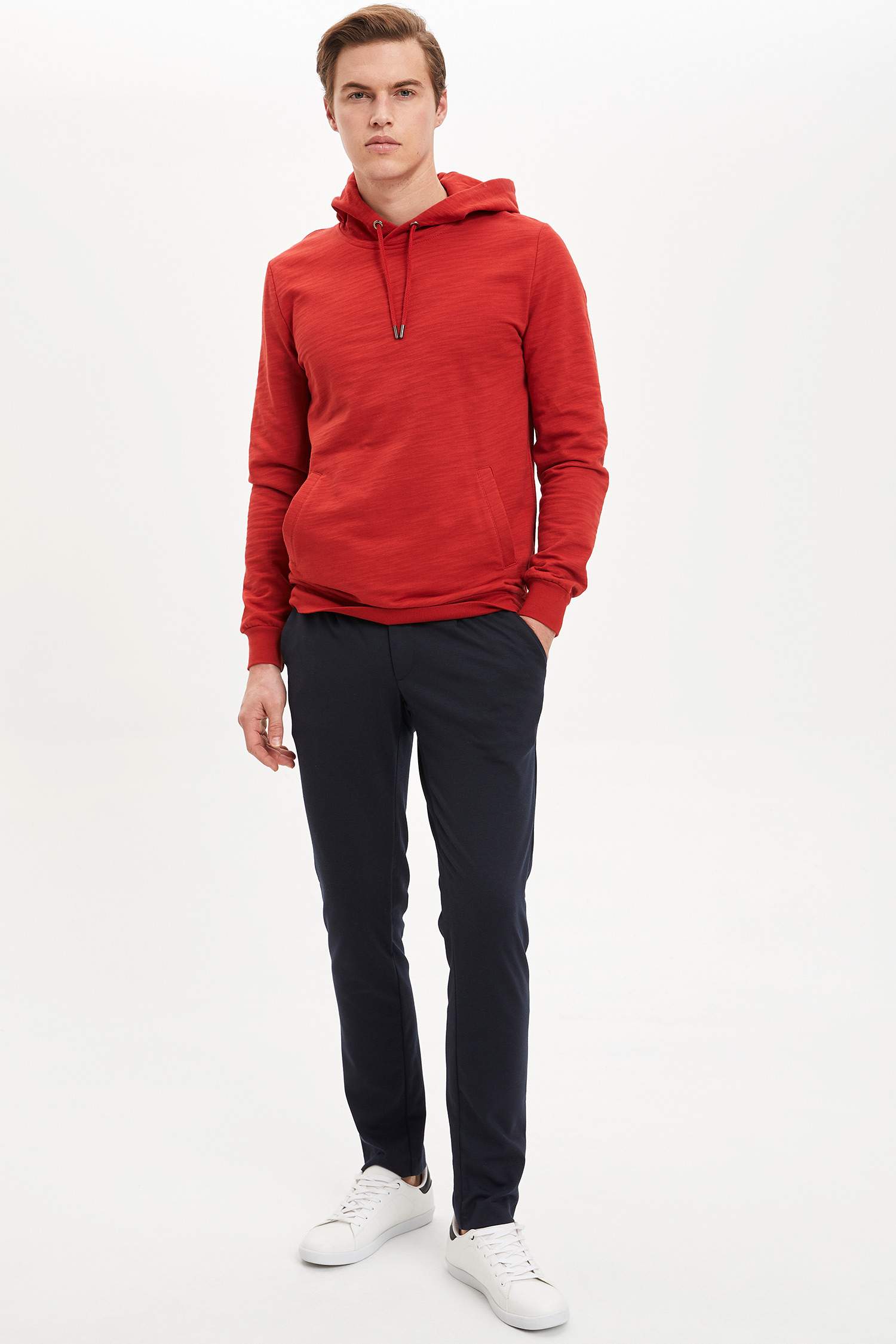 Defacto Kapüşonlu Slim Fit Sweatshirt. 2