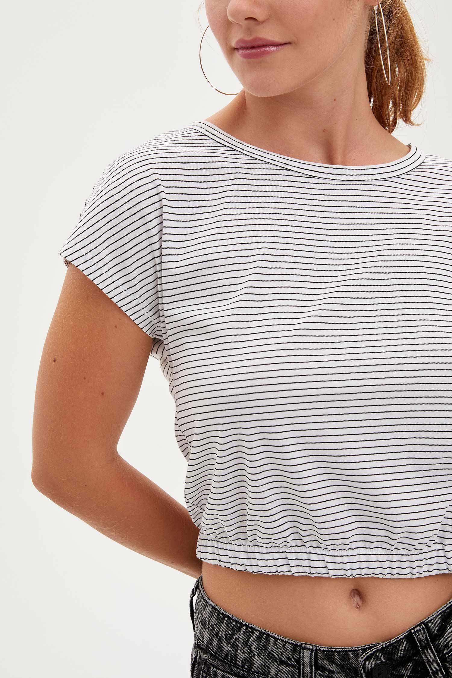 Defacto Çizgili Kısa Kollu T-shirt. 3