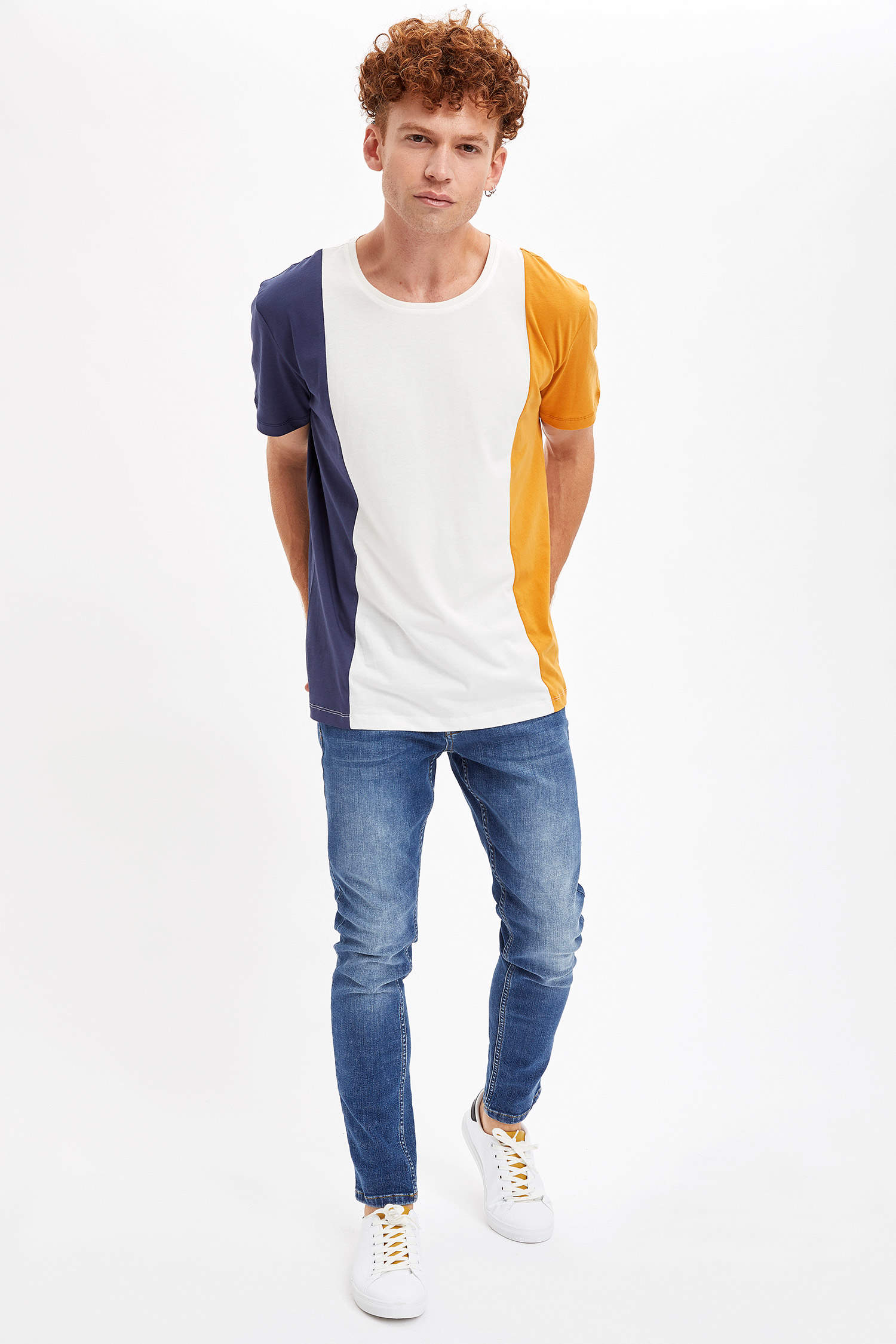Defacto Slim Fit Renk Bloklu Yazı Baskılı T-shirt. 2