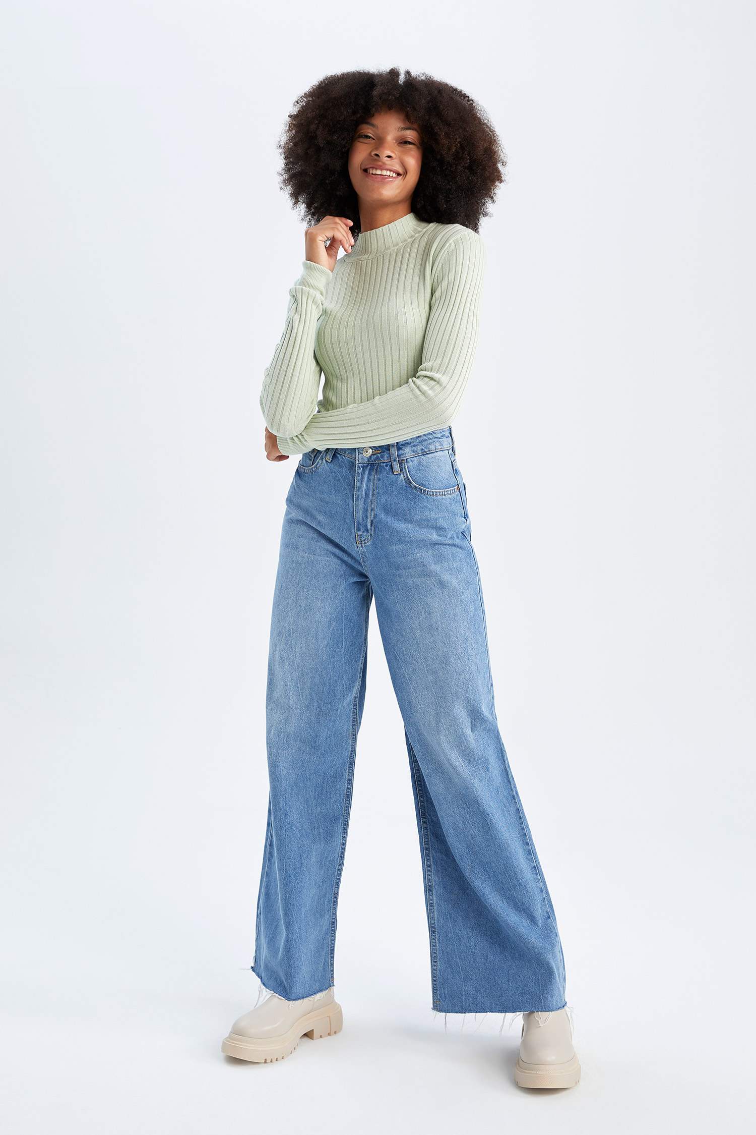 Slim Fit Yarım Balıkçı Yaka Basic Fitilli Kazak