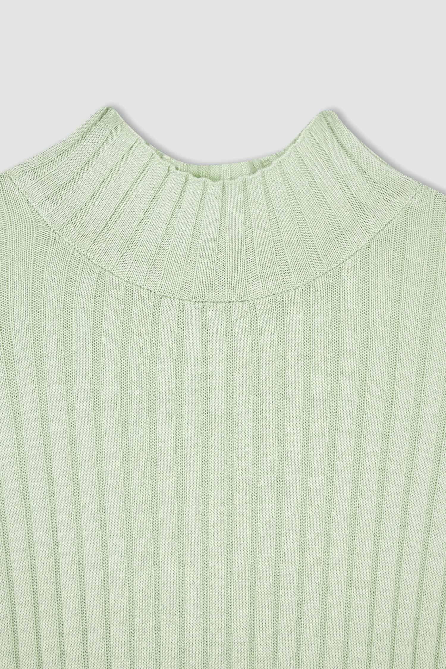 Slim Fit Yarım Balıkçı Yaka Basic Fitilli Kazak