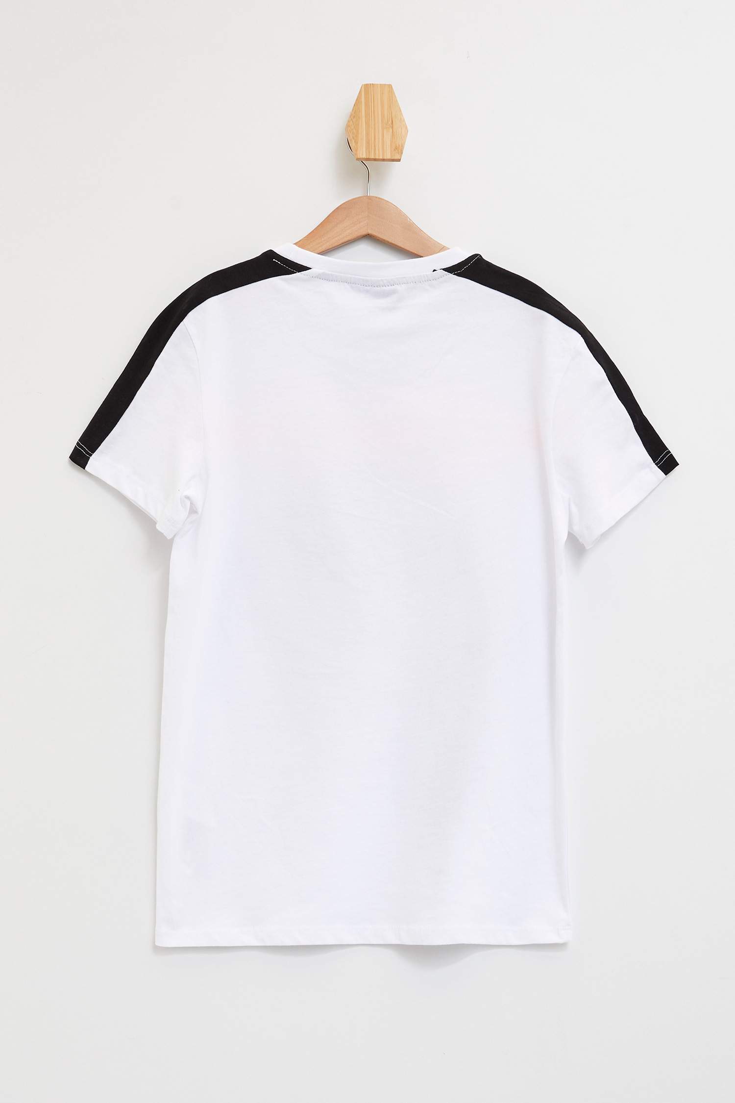Defacto NBA Lisanslı Renk Bloklu T-shirt. 2