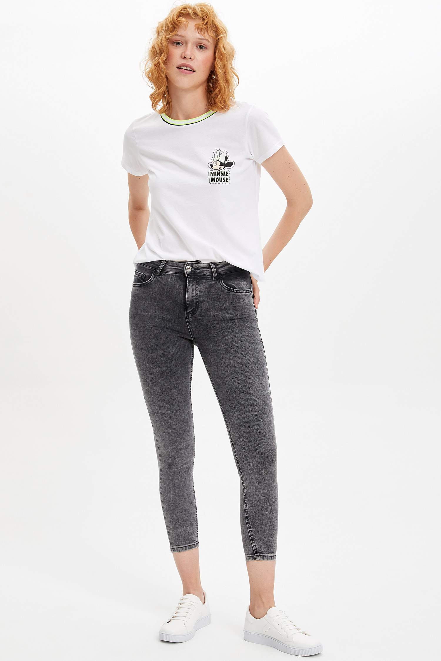Defacto Mickey Mouse Lisanslı T-shirt. 2