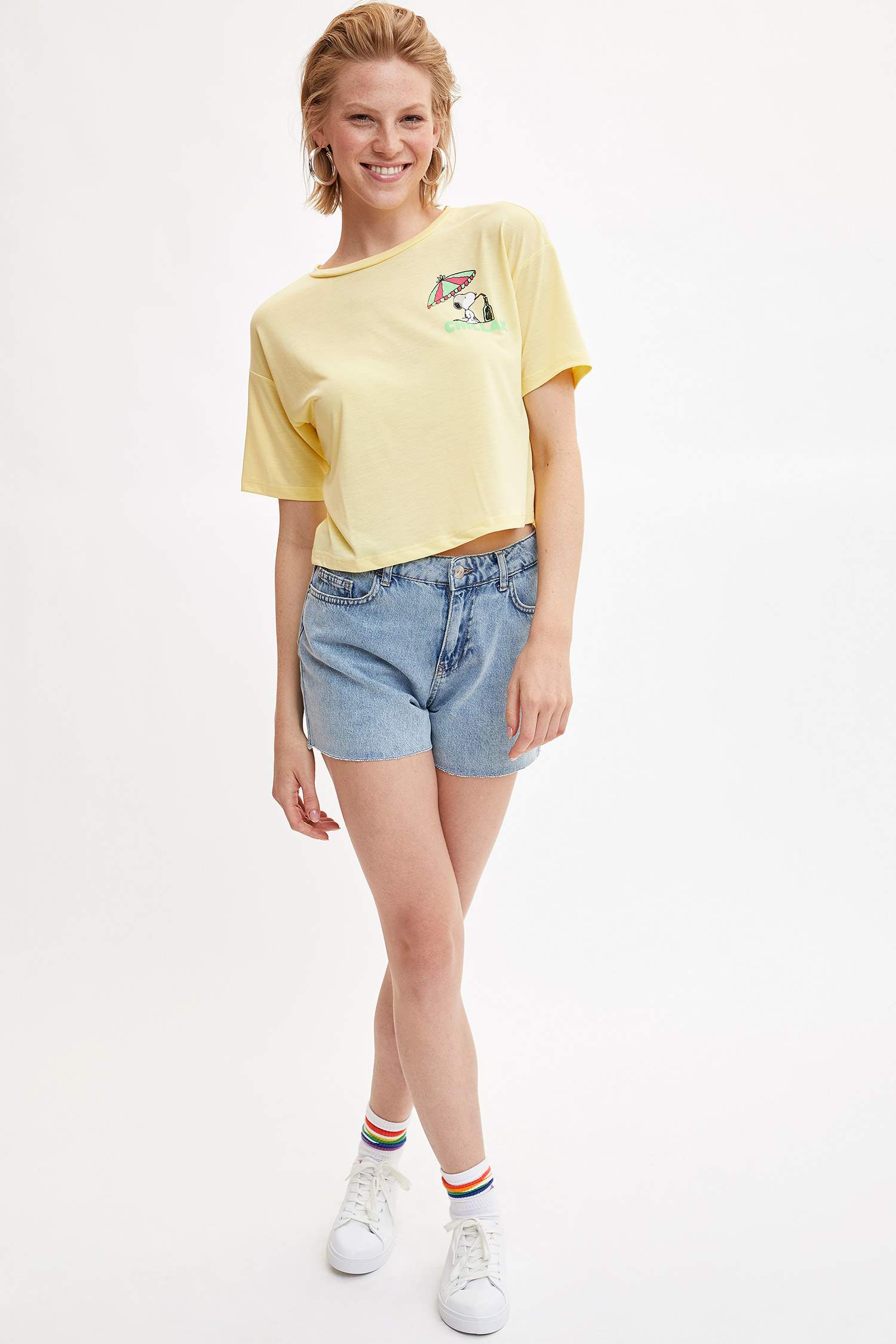 Defacto Snoopy Lisanslı Kısa Kollu T-shirt. 2