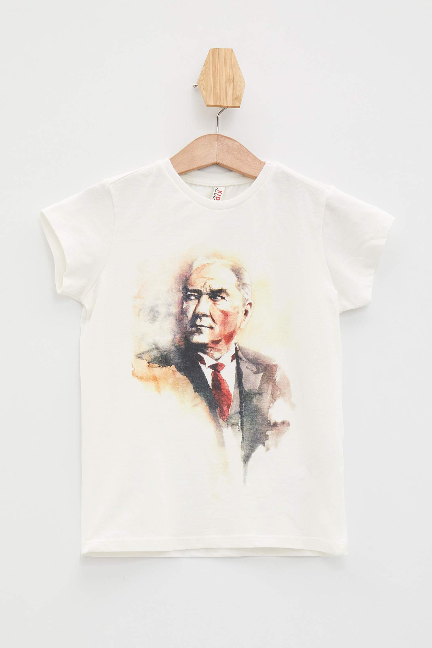 Defacto Atatürk Baskılı T-shirt. 1