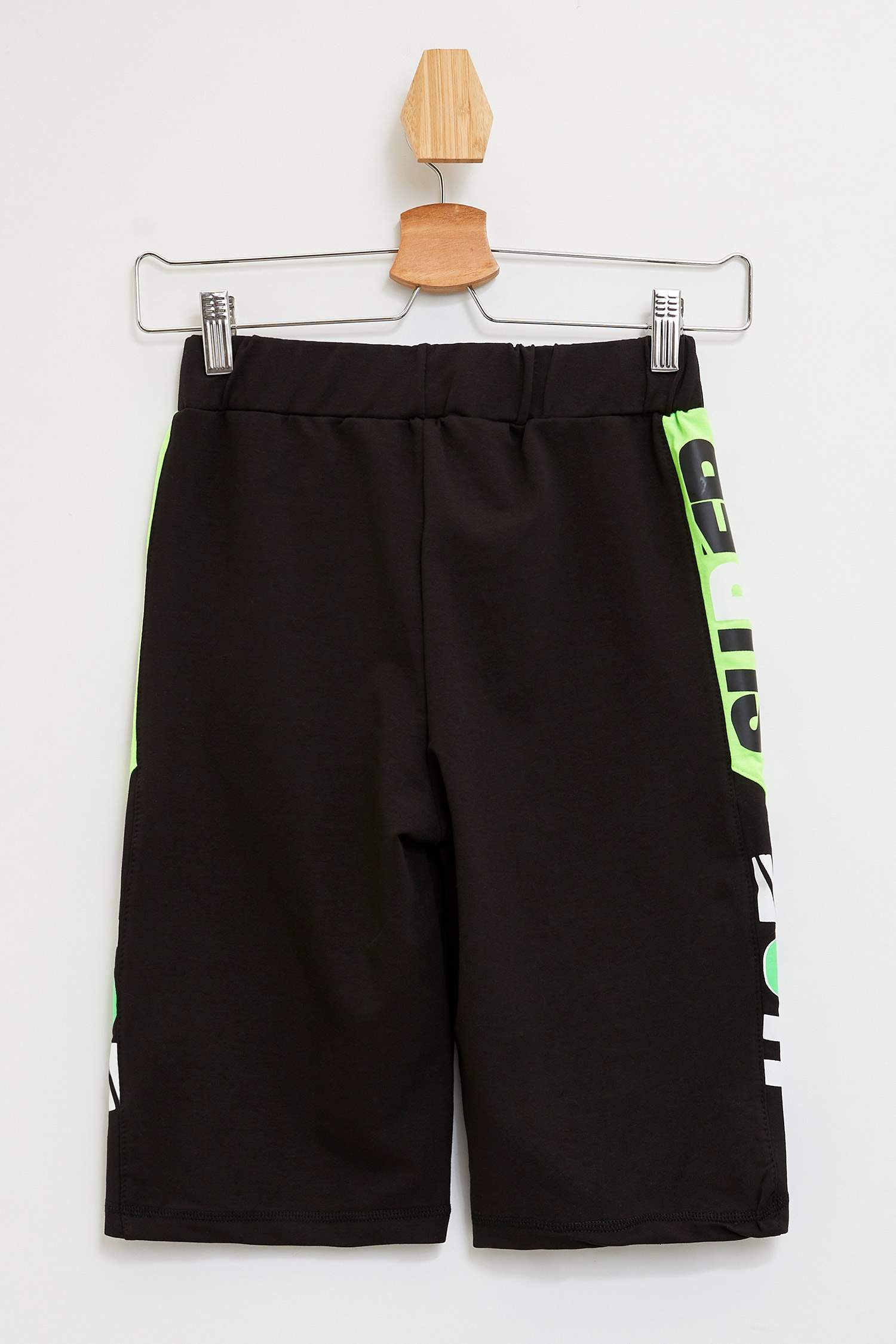 Defacto Baskılı Bermuda Şort. 2