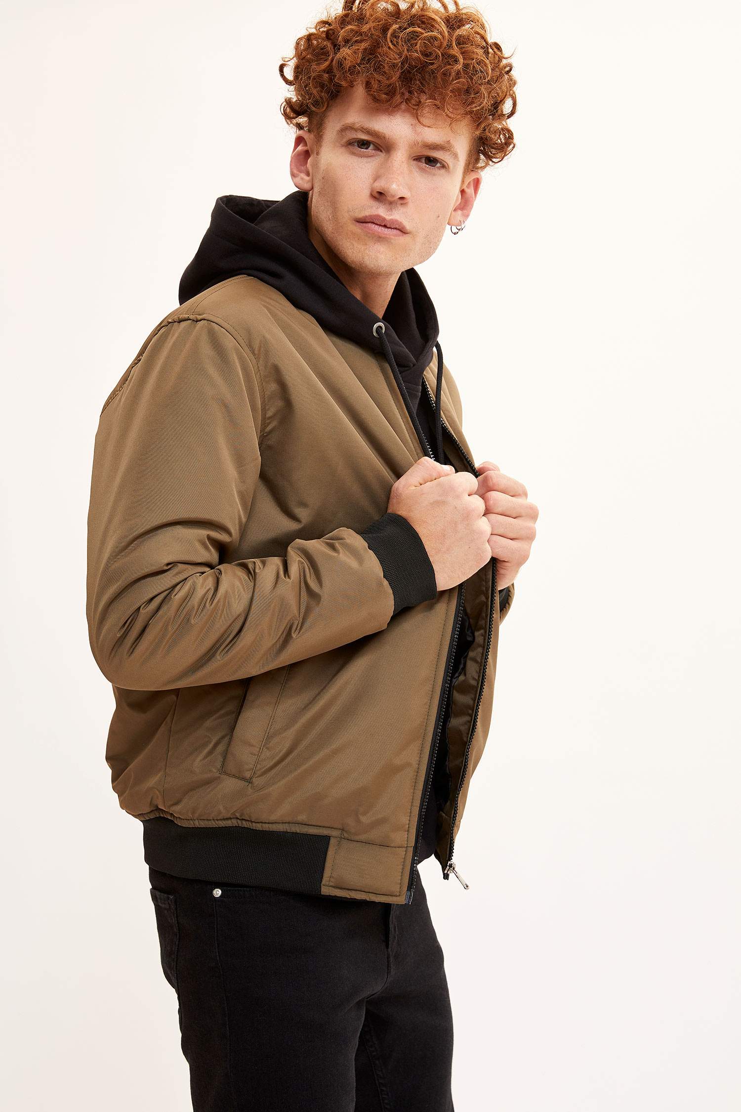 Defacto Basic Mont. 1