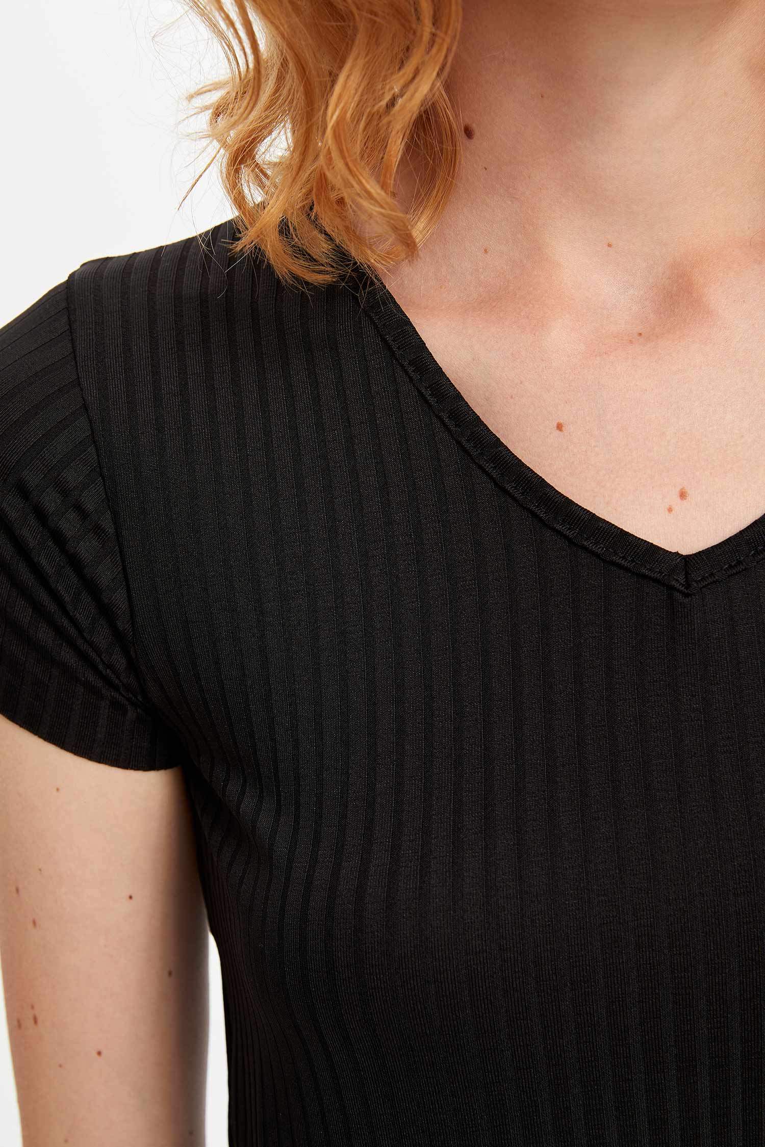 Defacto Basic Kısa Kollu T-shirt. 3