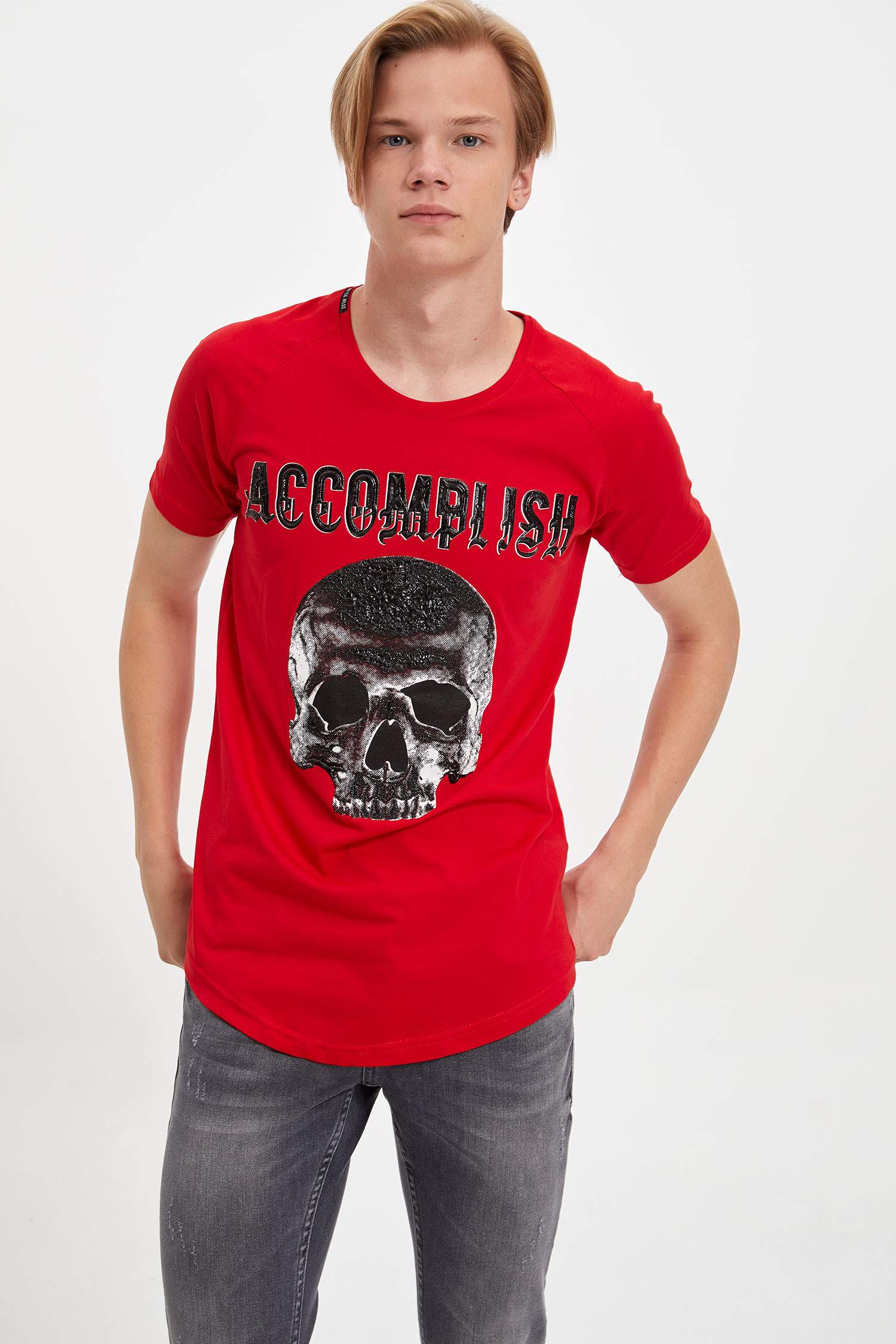 Defacto Baskılı Slim Fit Kısa Kollu T-shirt. 1