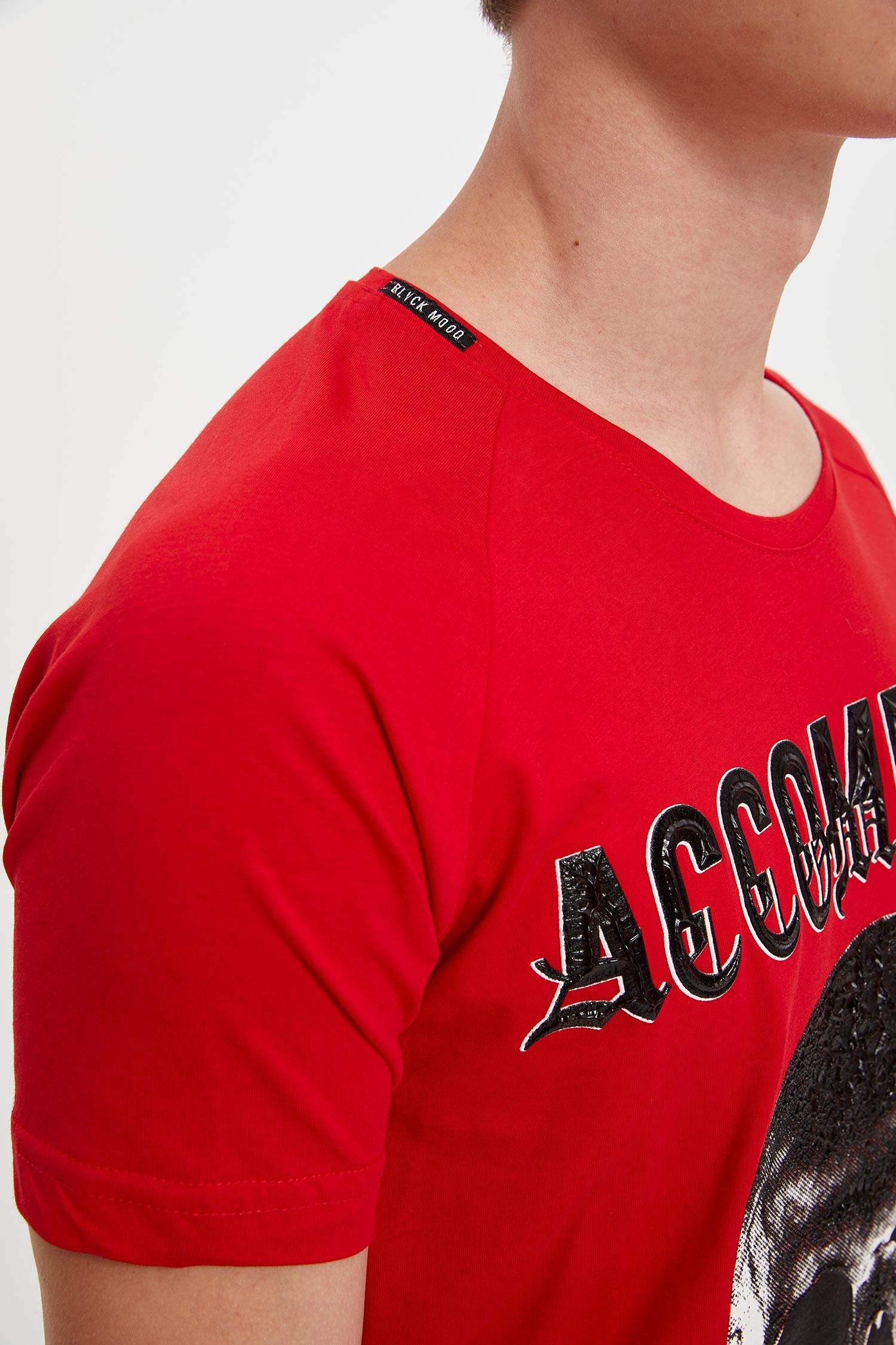 Defacto Baskılı Slim Fit Kısa Kollu T-shirt. 4