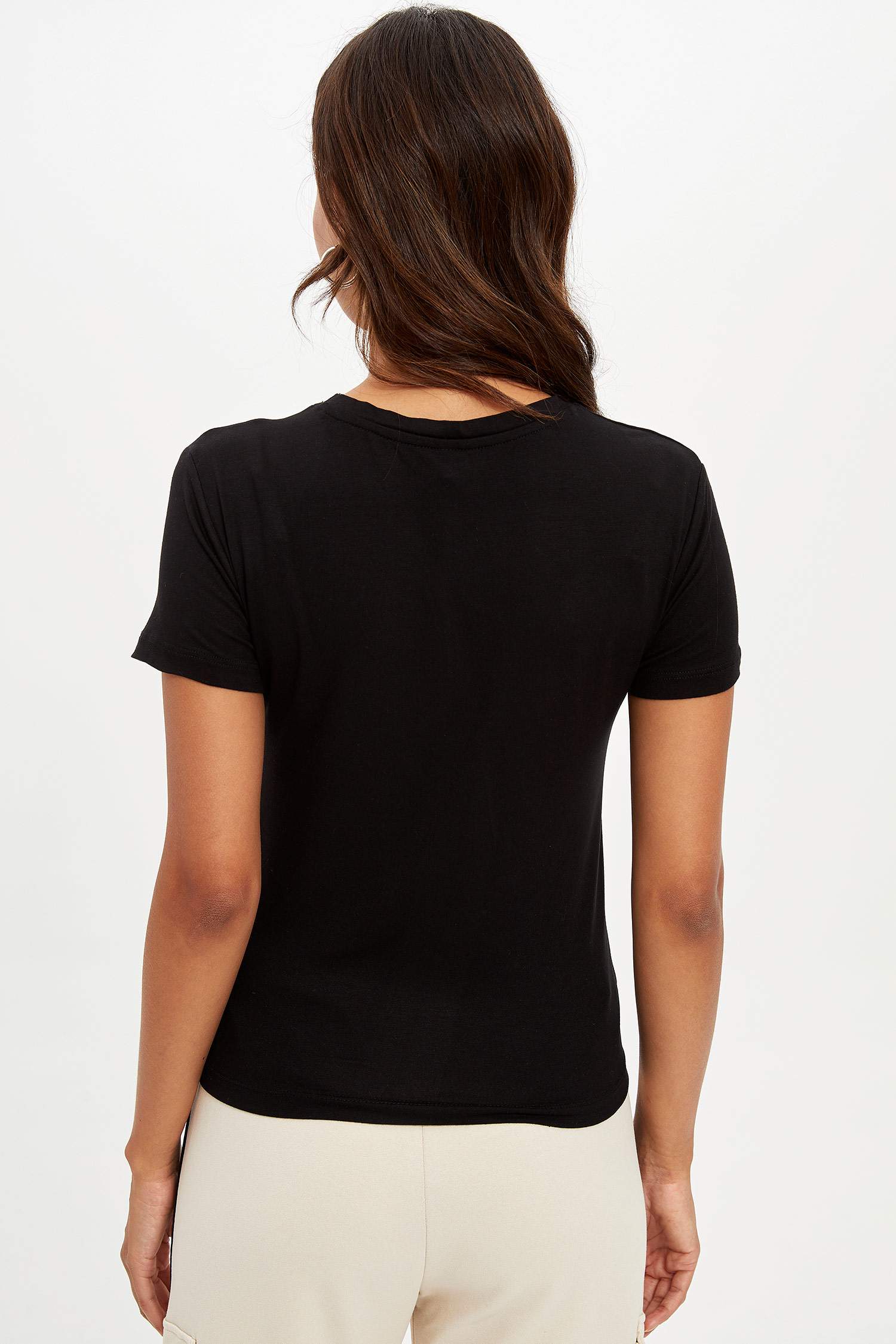 Defacto Slim Fit Kısa Kollu T-shirt. 3