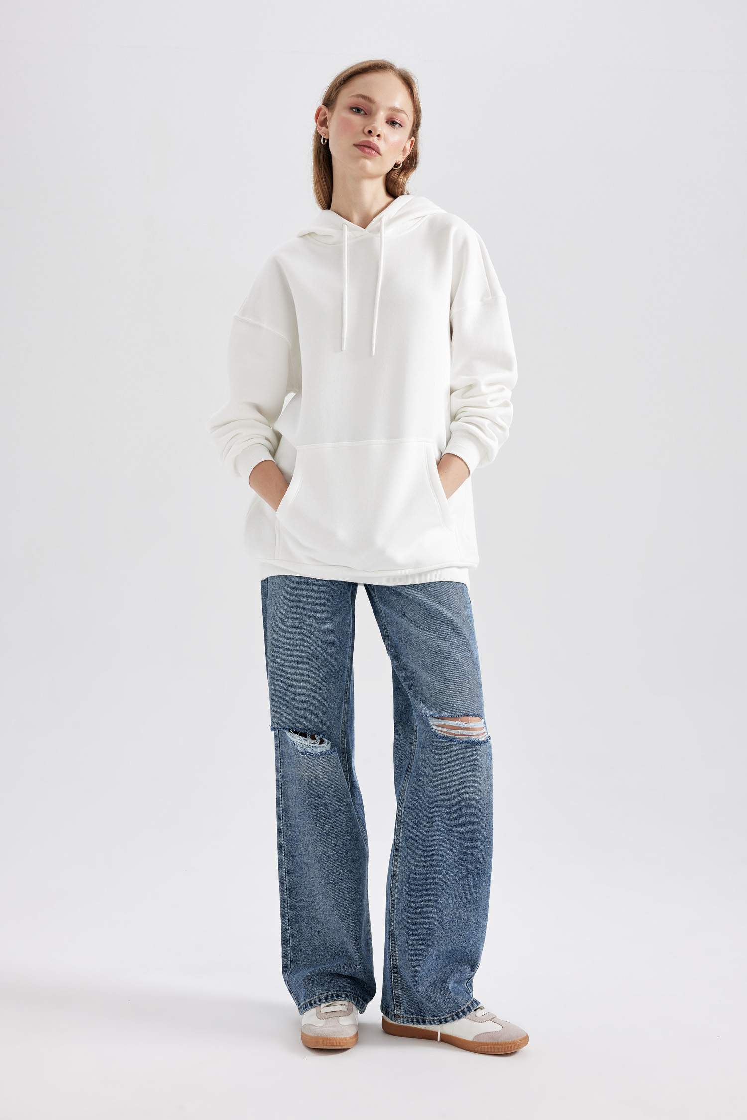 Oversize Fit Long Sleeve Sweatshirt