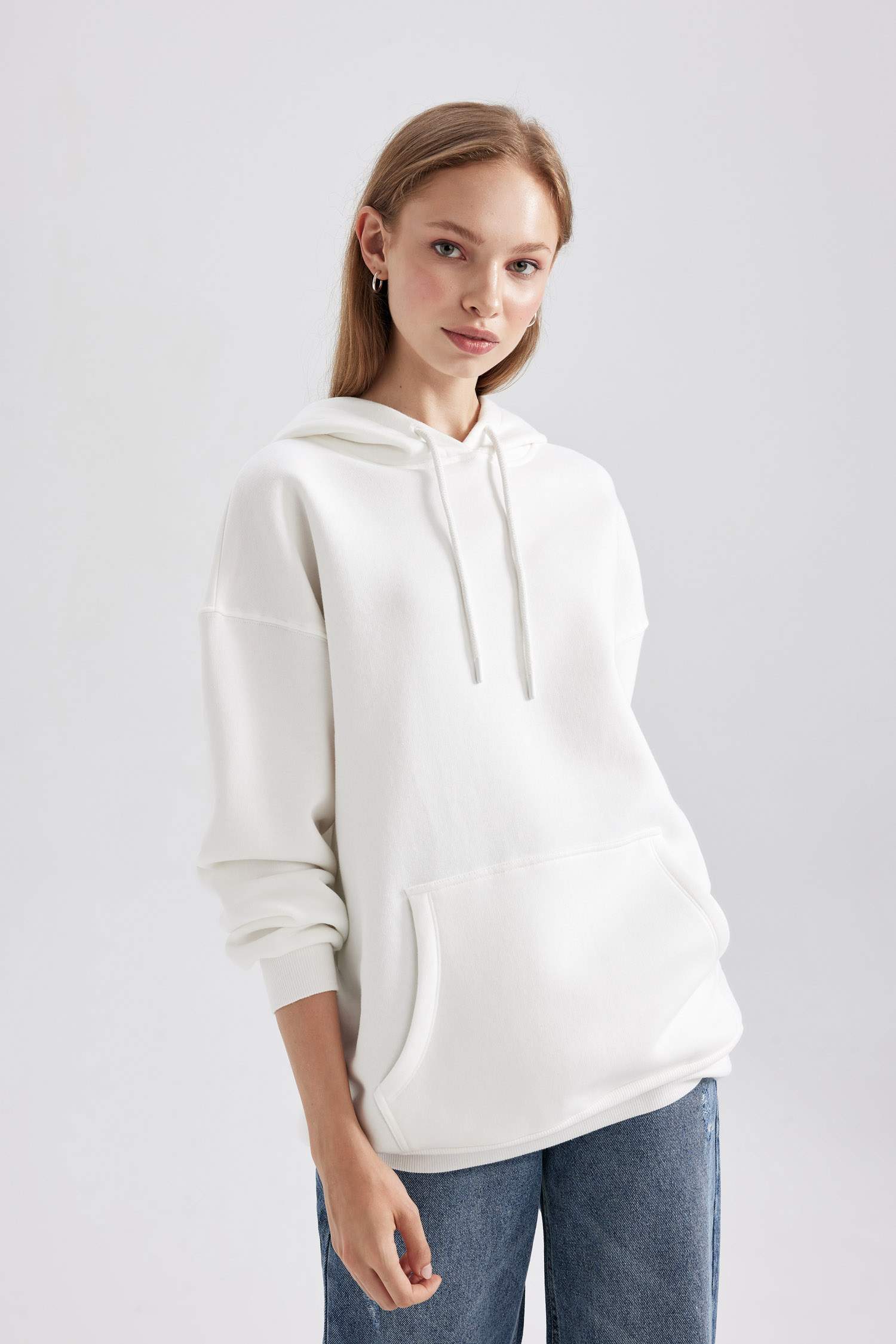 Oversize Fit Long Sleeve Sweatshirt