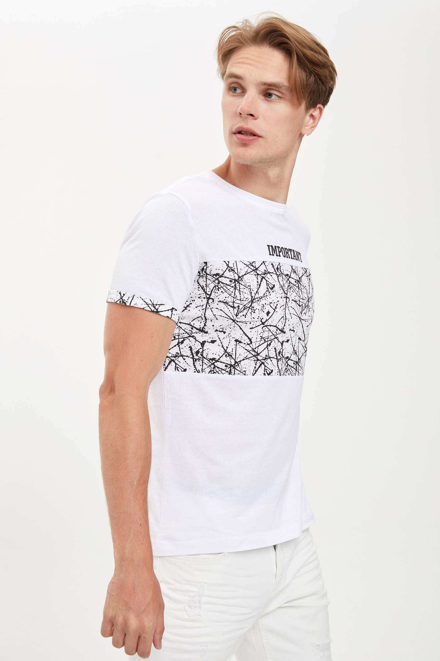 White MAN Slim Fit Printed Short Sleeve T-Shirt 1163251 | DeFacto