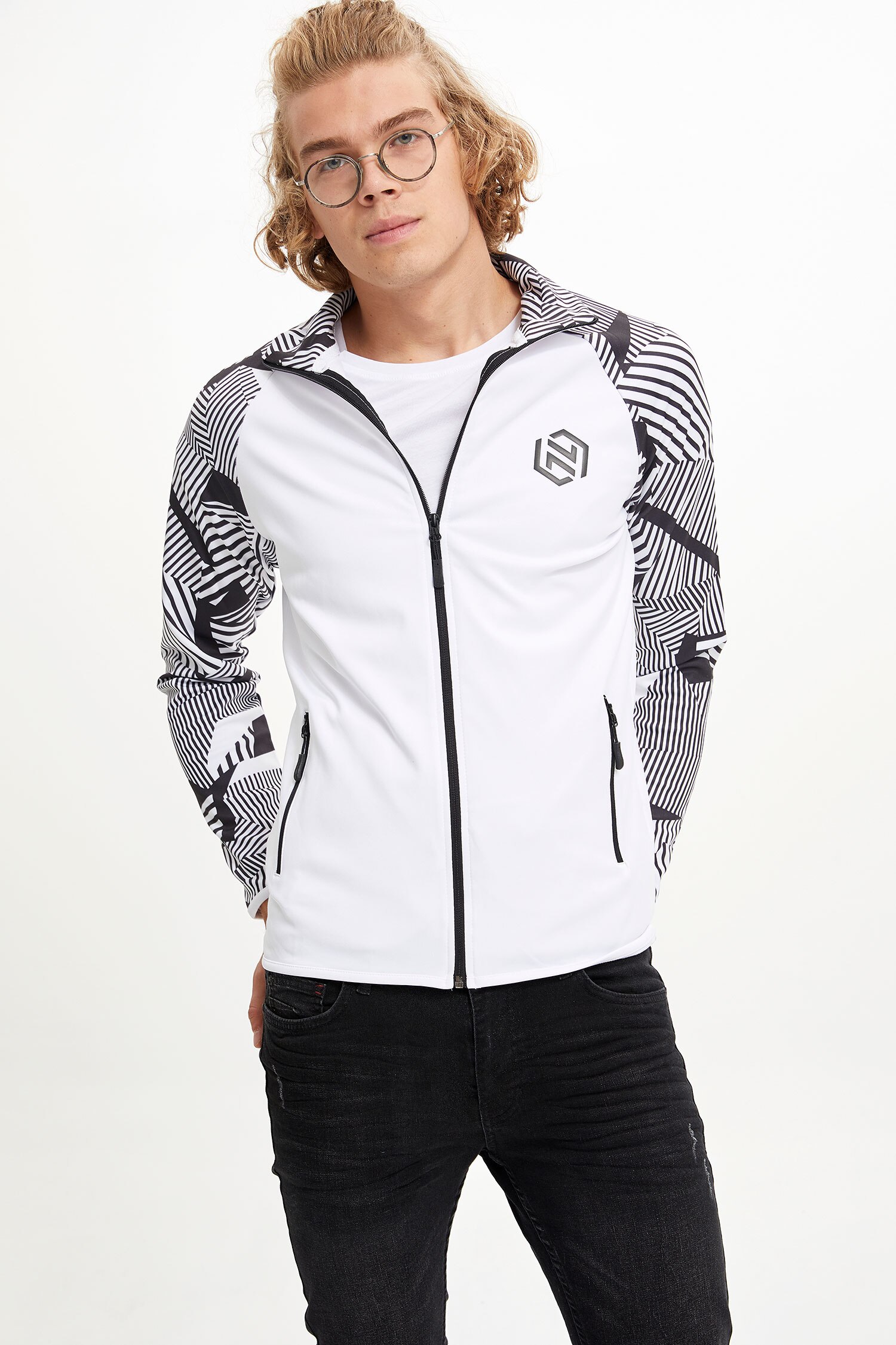 Defacto Fermuarlı Sporcu Sweatshirt. 1