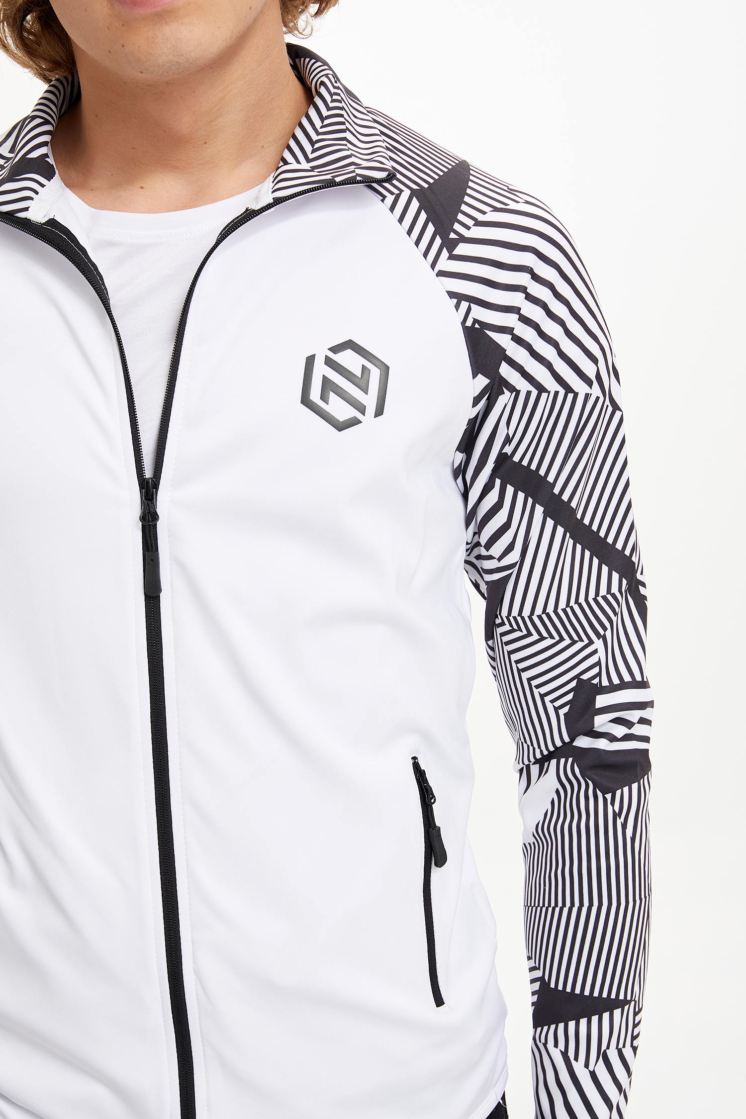 Defacto Fermuarlı Sporcu Sweatshirt. 4