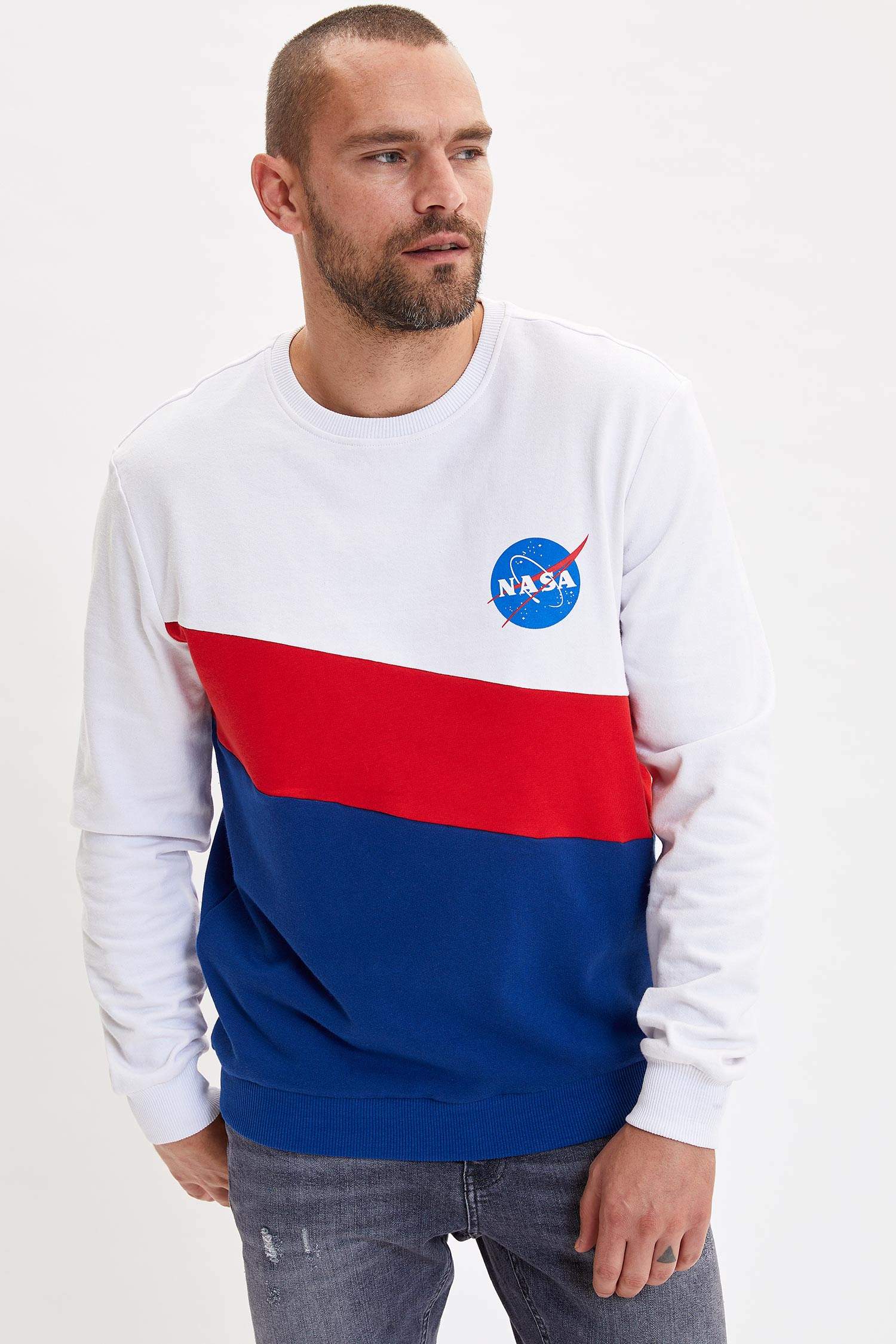 Defacto NASA Lisanslı Sweatshirt. 4