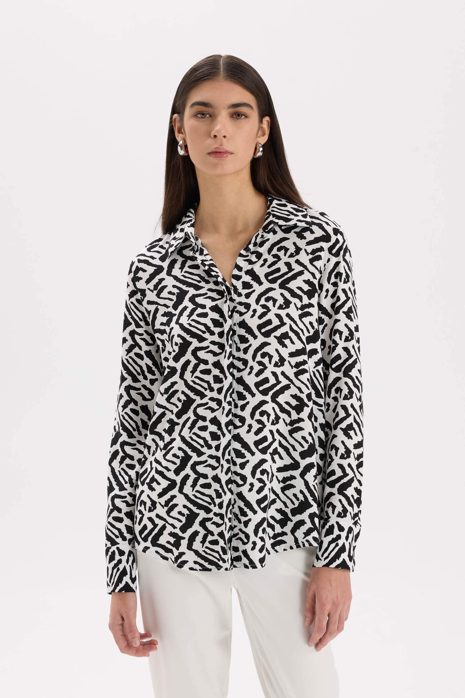 қалыпты пішім Ұзын жеңді көйлек