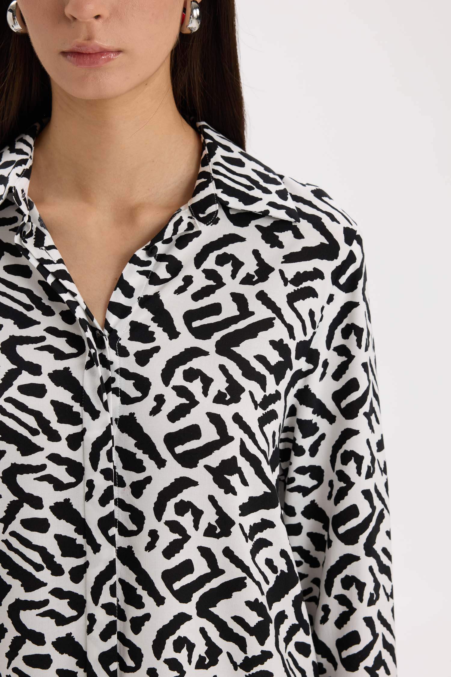 қалыпты пішім Ұзын жеңді көйлек