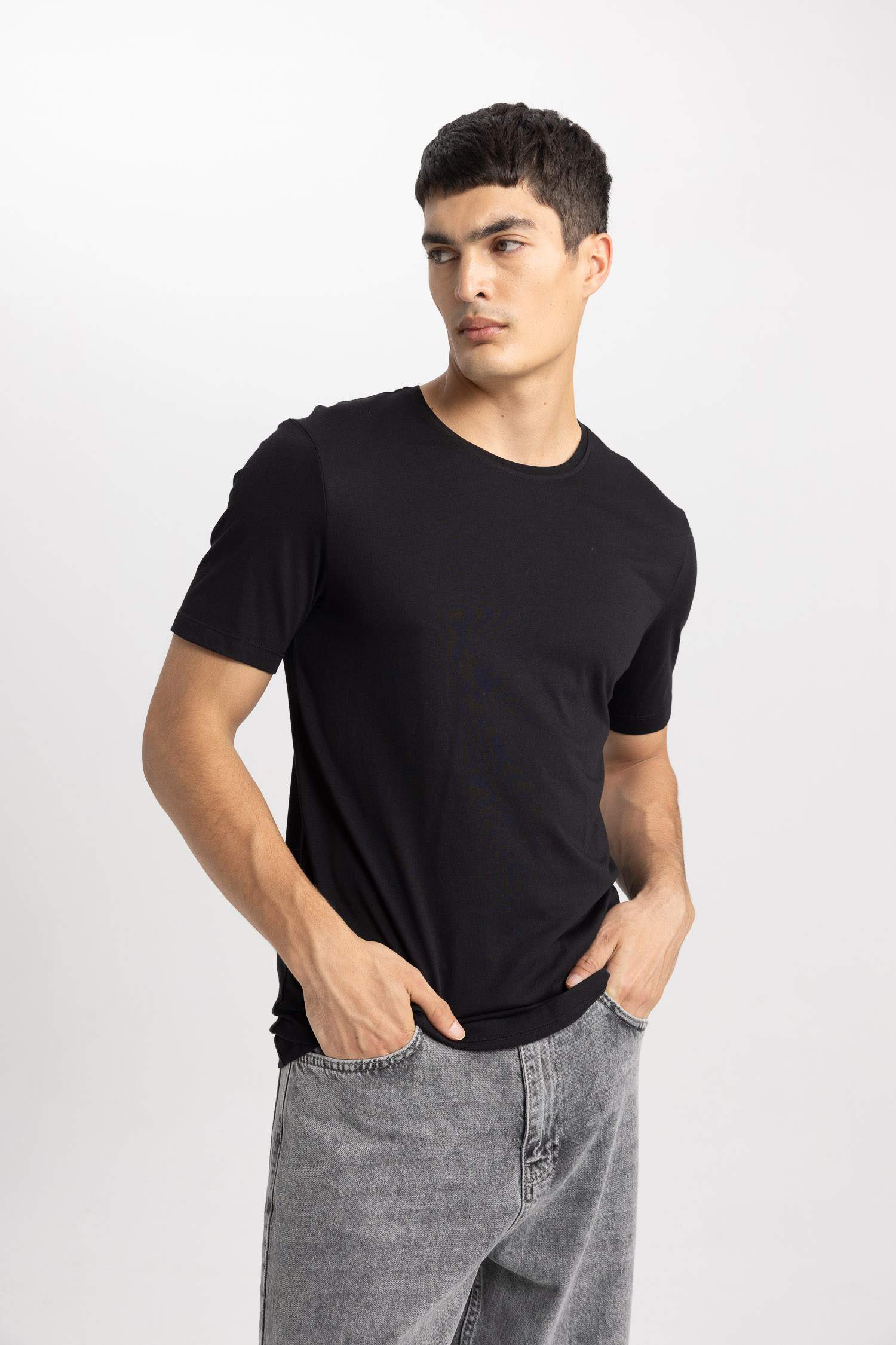Slim Fit Crew Neck Premium Basic Cotton T-Shirt