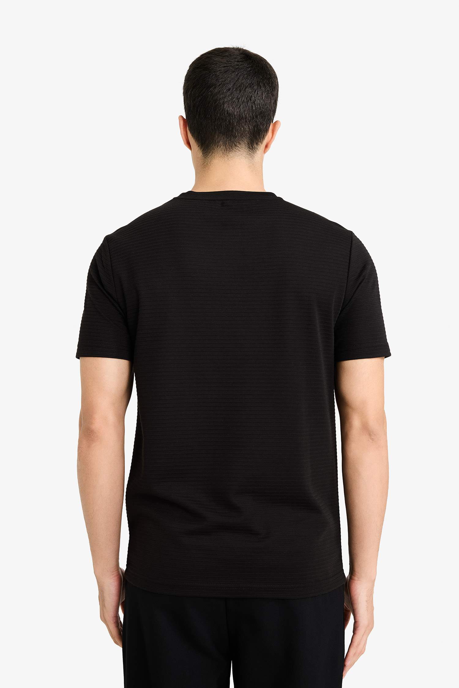 Slim Fit Dar Kesim Bisiklet Yaka Basic Düz Kısa Kollu Siyah Tişört