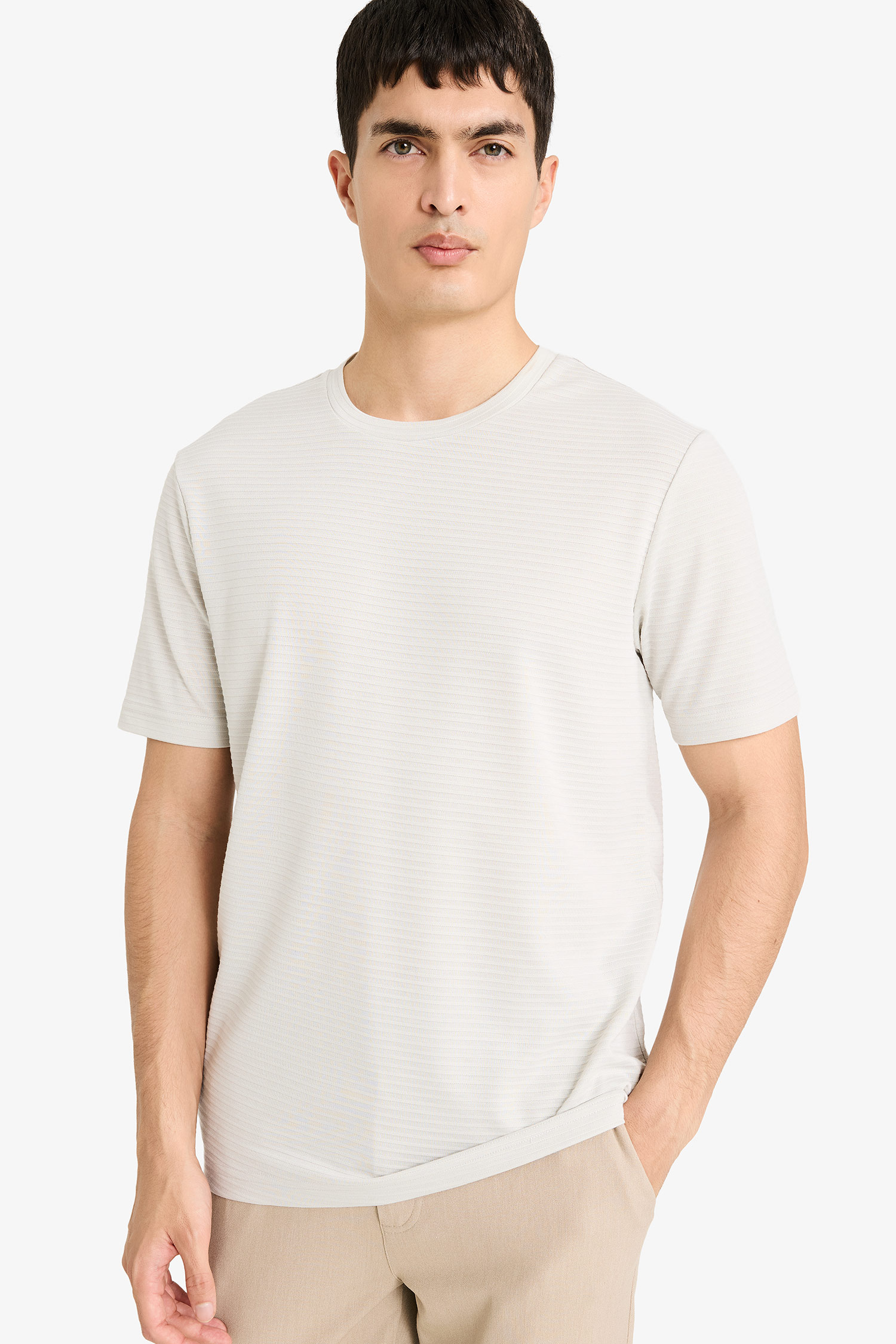 DeFacto Slim Fit Bisiklet Yaka Basic Tişört