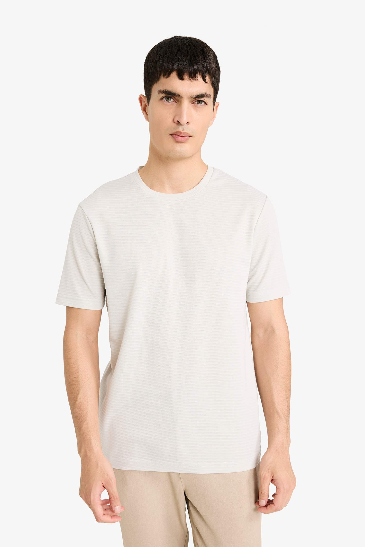 Облегающая футболка Slim Fit с круглым вырезом и коротким рукавом