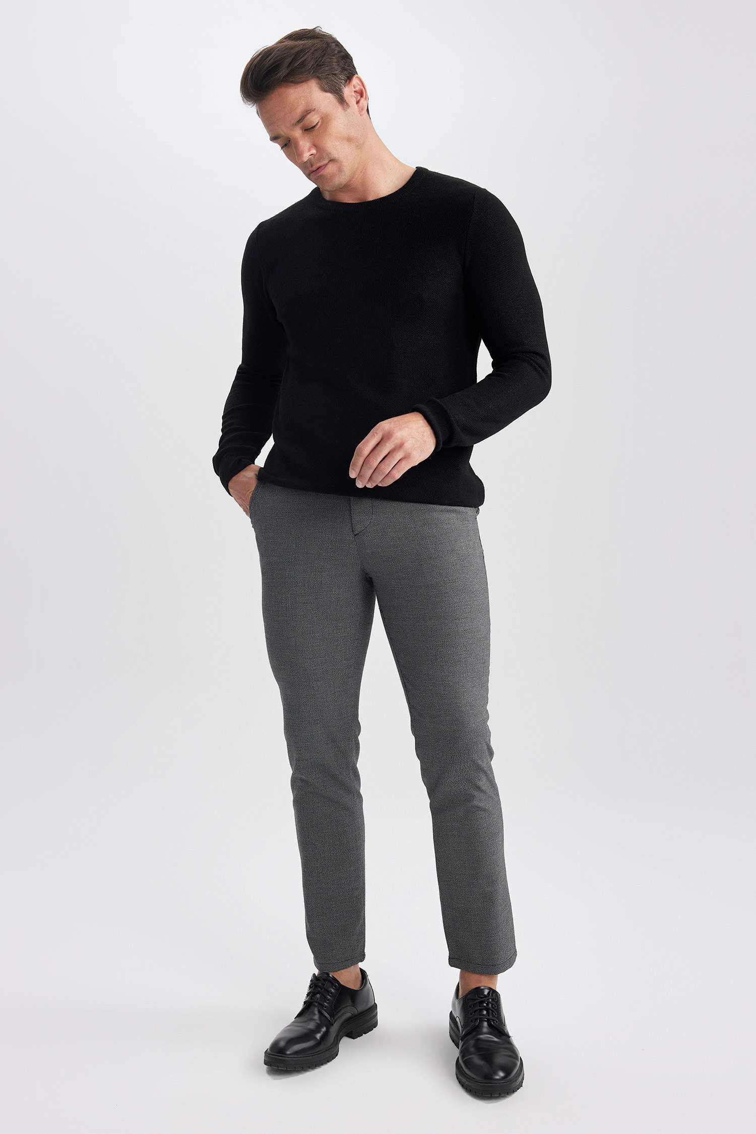Anthracite MAN Tailored Fit Trousers 1814256 | DeFacto