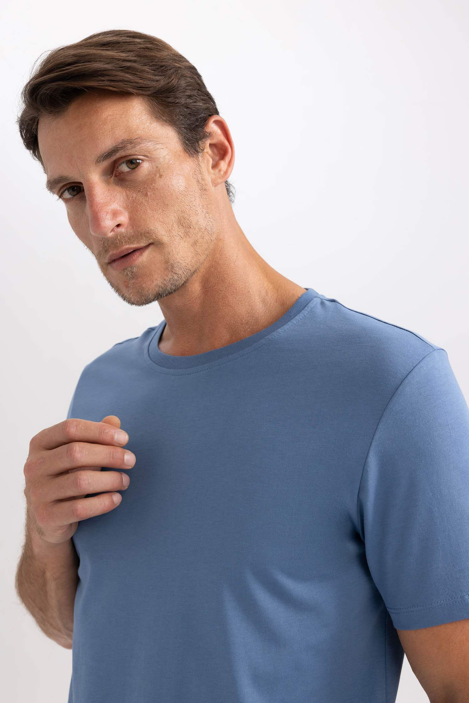 Regular Fit Bisiklet Yaka Basic Düz Kısa Kollu Tişört