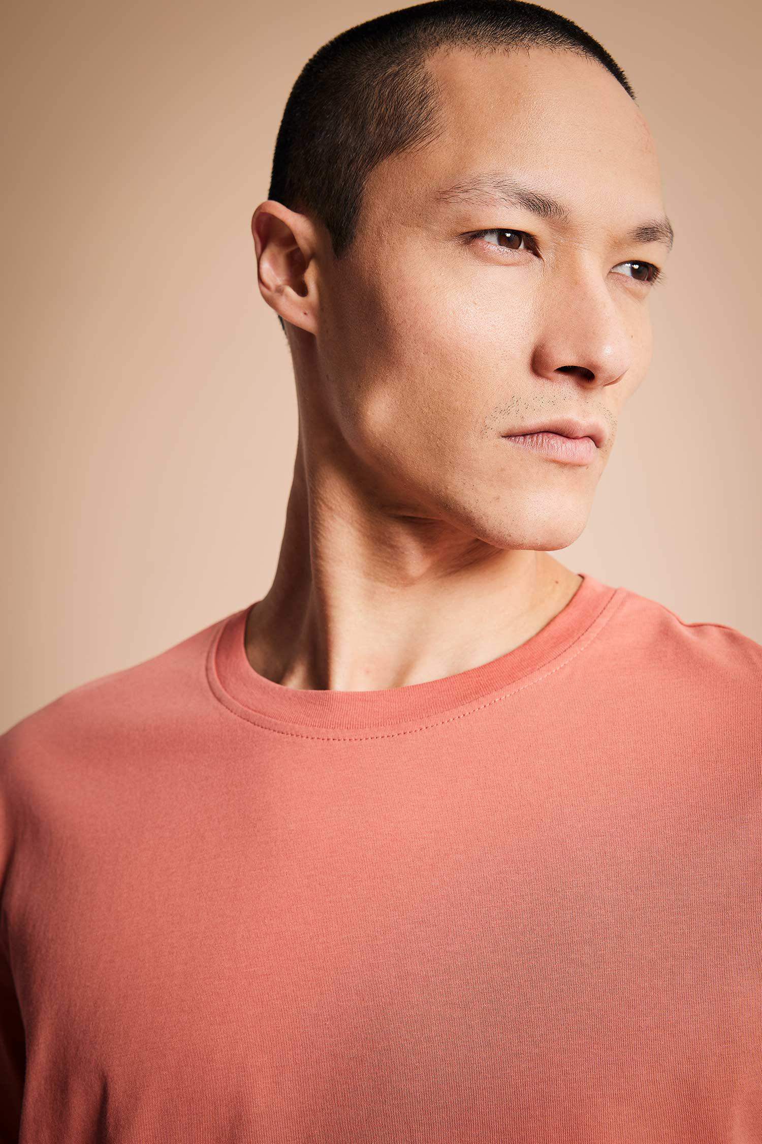 T-shirt basique à manches courtes et à Col rond Coupe Régulière