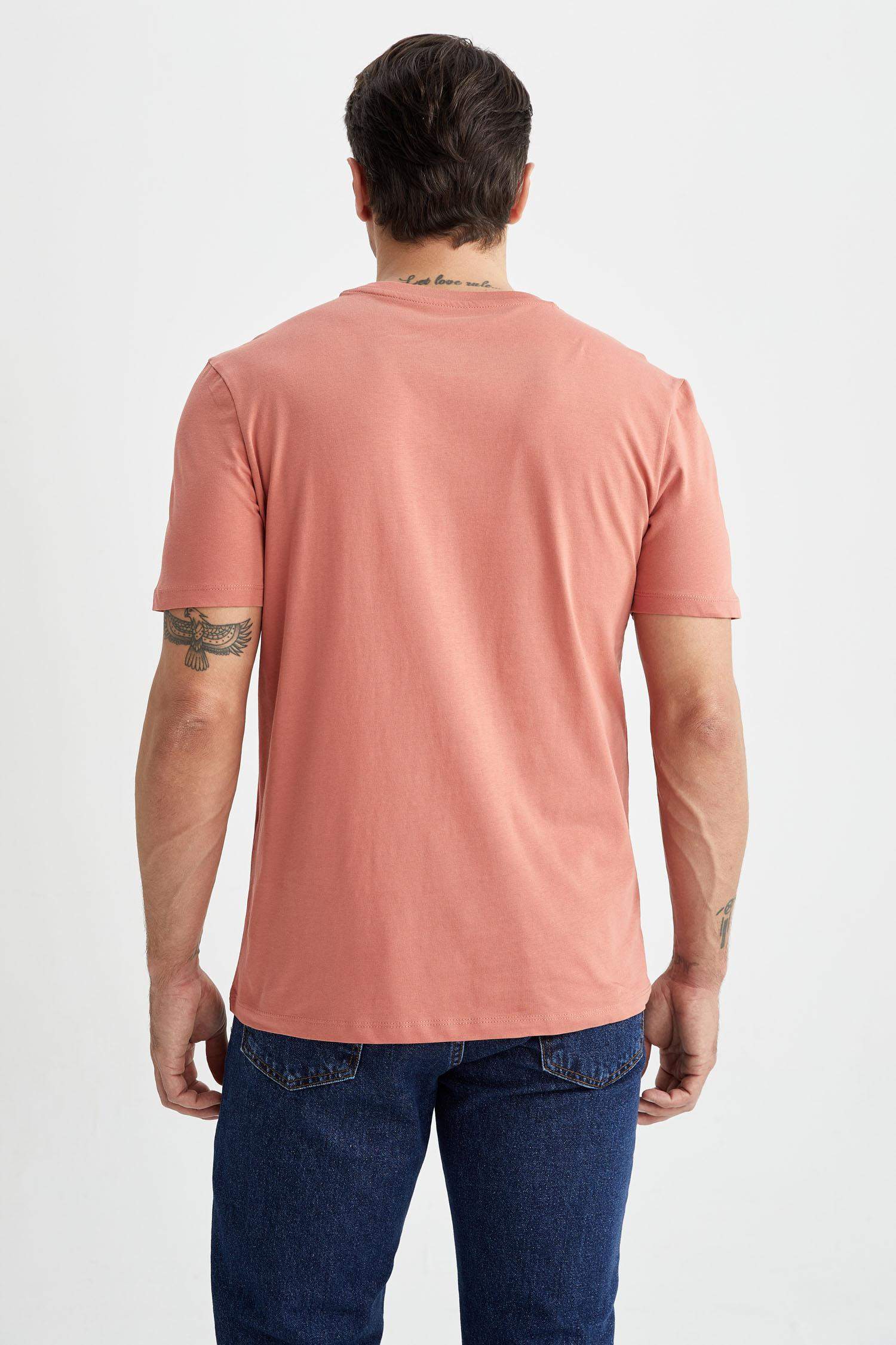 T-shirt basique à manches courtes et à Col rond Coupe Régulière