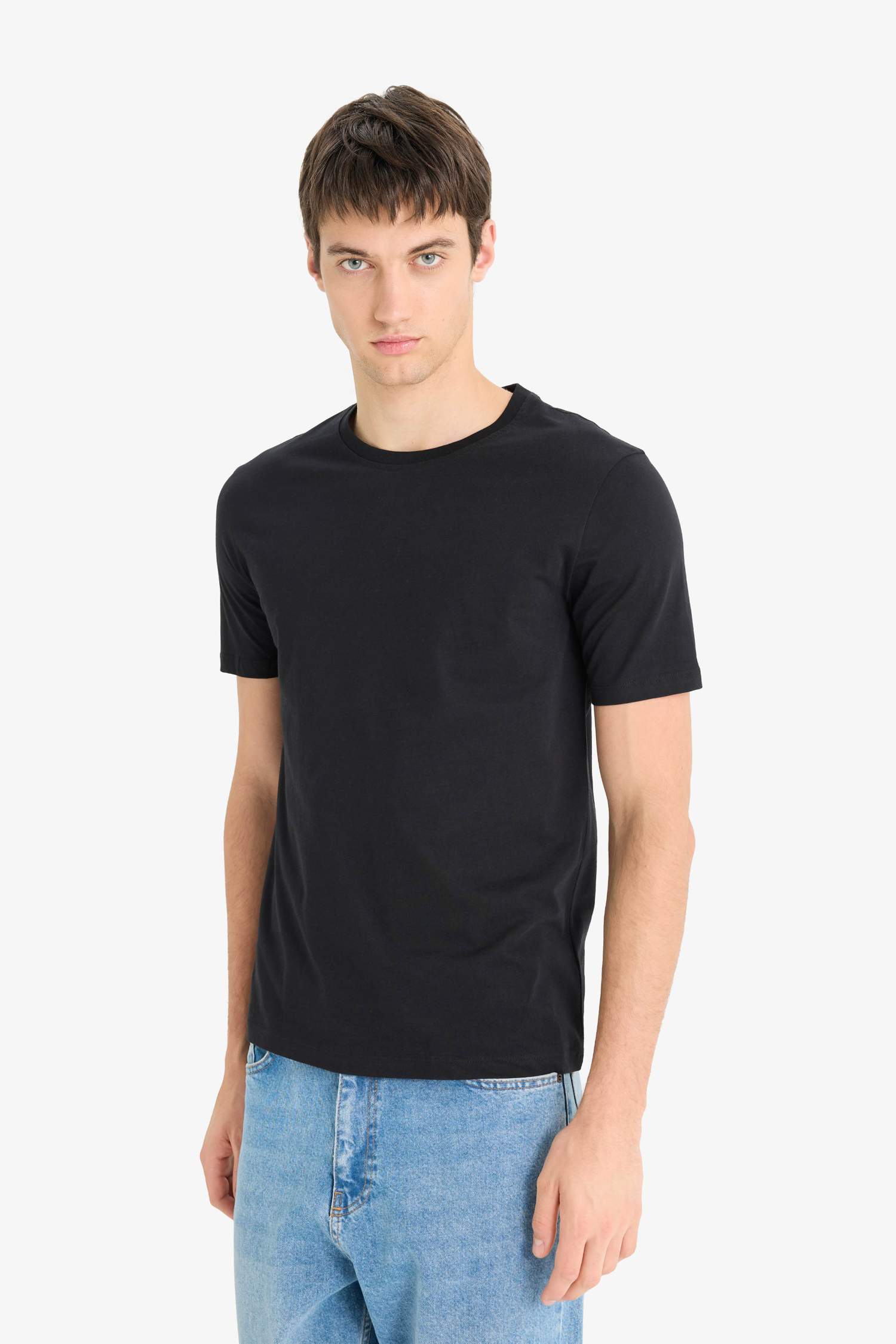 Regular Fit Crew Neck Basic T-Shirt